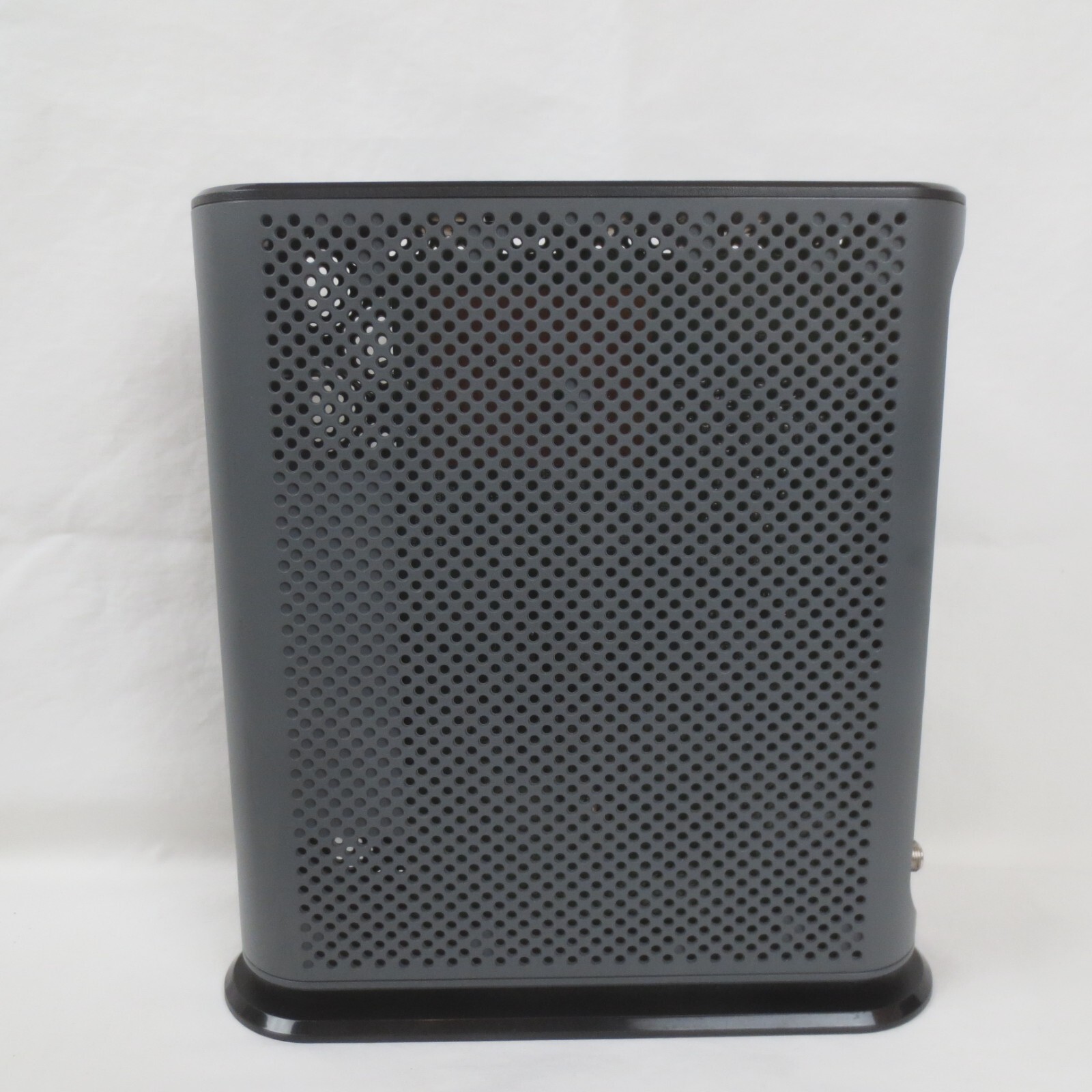 Motorola MG7315 8×4 343 Mbps DOCSIS 3.0 Cable Modem Plus N450 Wi-Fi Router