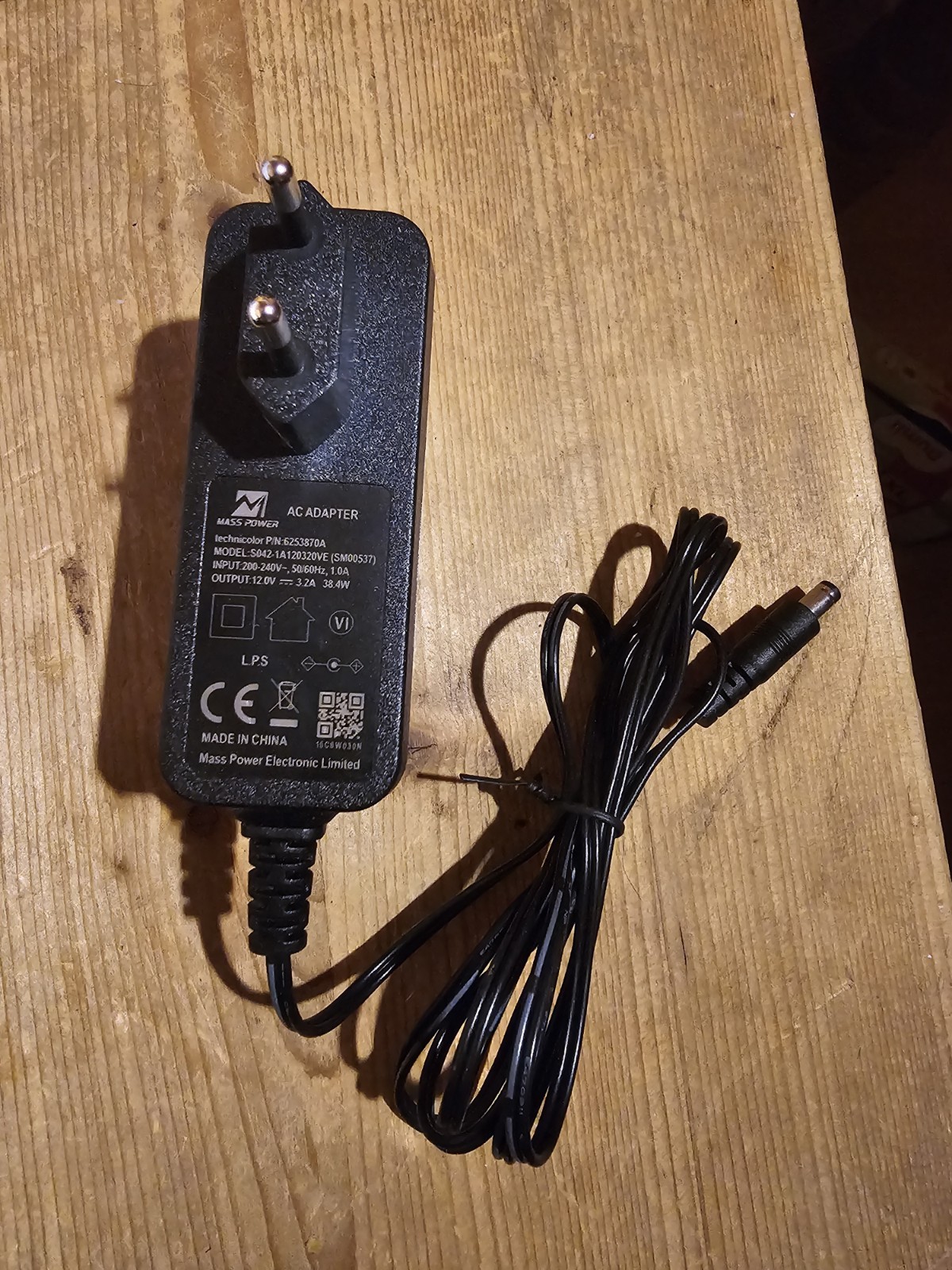 Black Power Supply Unit For Modem Vodafone S042-1A120320VE