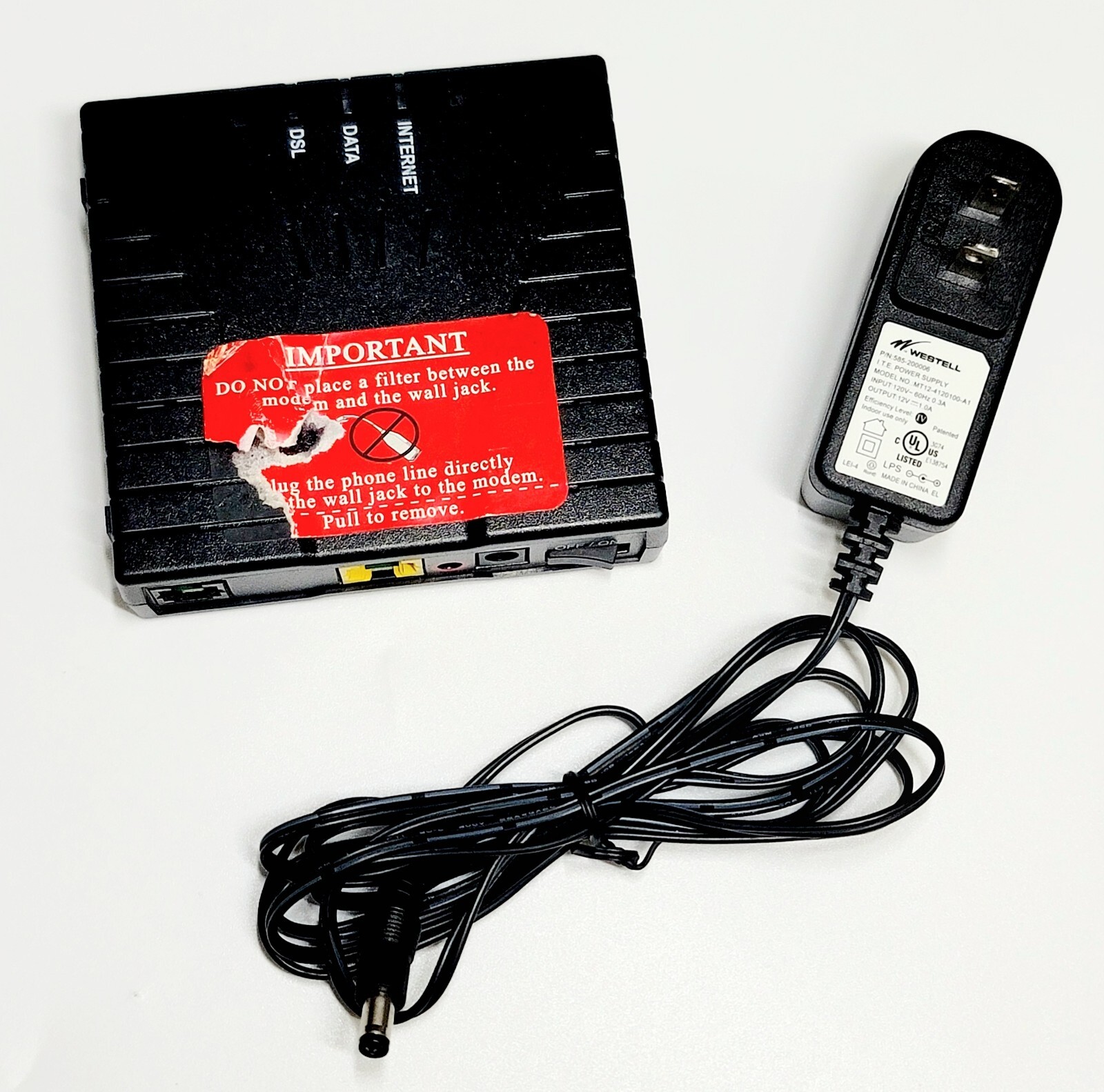 Westell 12VDC 6100F ADSL2 + Modem F90-610015-06 Rev F Wind River Internet Data