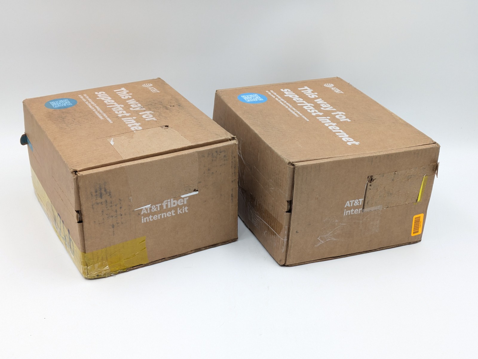 AT&T Fiber Internet Kit Wi-Fi Router (BGW320-500) in White Lot of 2