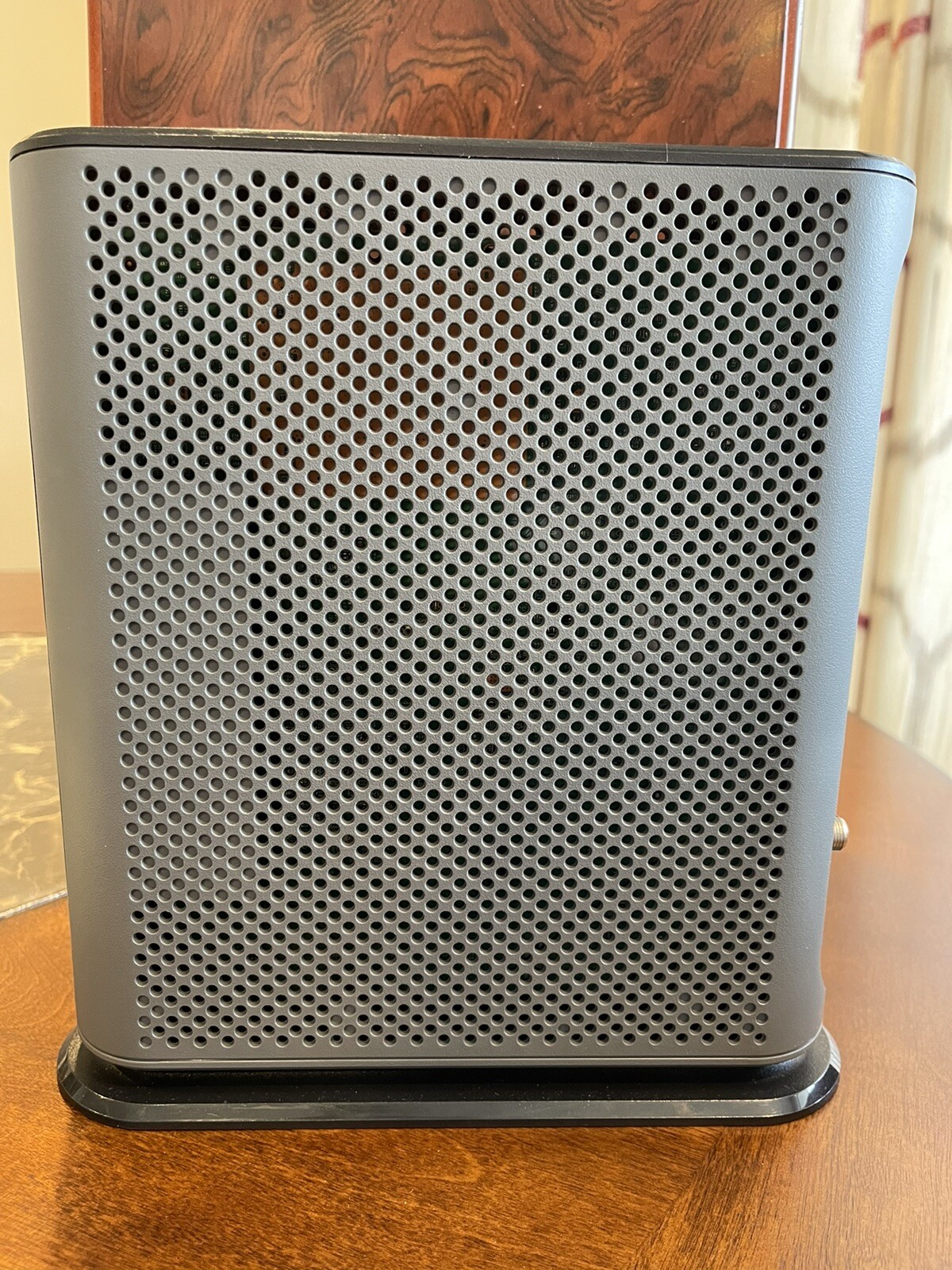 MOTOROLA model MG7550 Cable Modem Plus AC1900 WiFi Gigabit Router