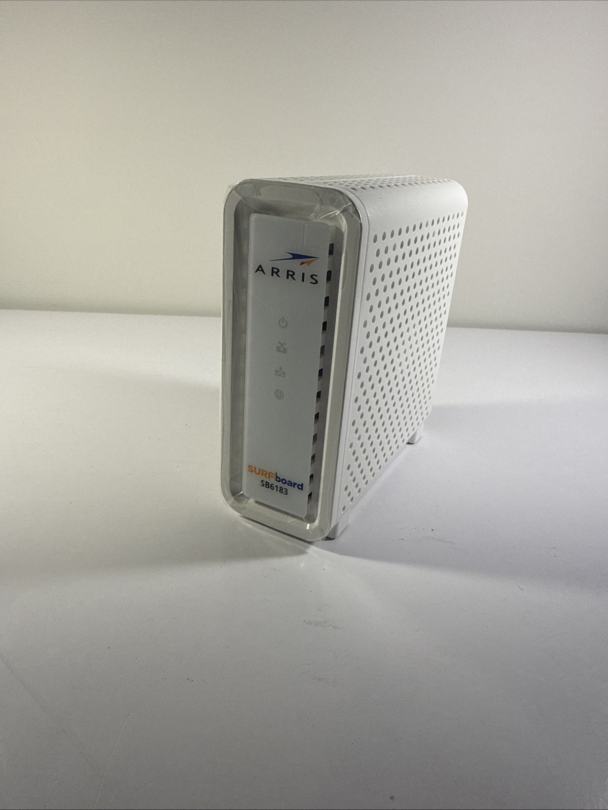 ARRIS SB6183 686 Mbps Cable Modem, White – 59243200300