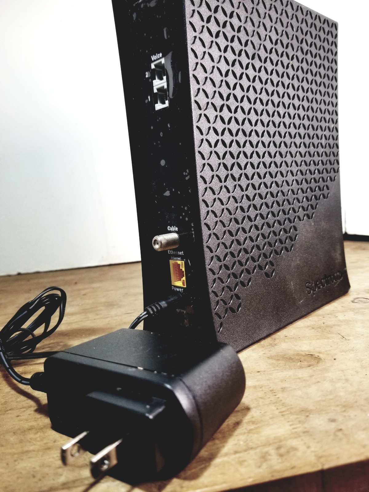 Hiltron/Spectrum E31N2V1 Docsis 3.1 Voice Internet Cable Modem