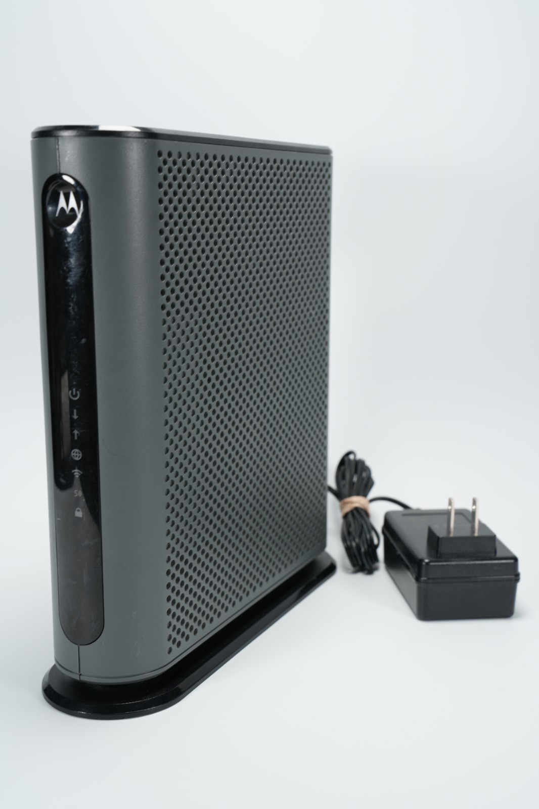 Motorola MG7550 16×4 High Speed ​​Cable Modem Plus AC1900 WiFi Router
