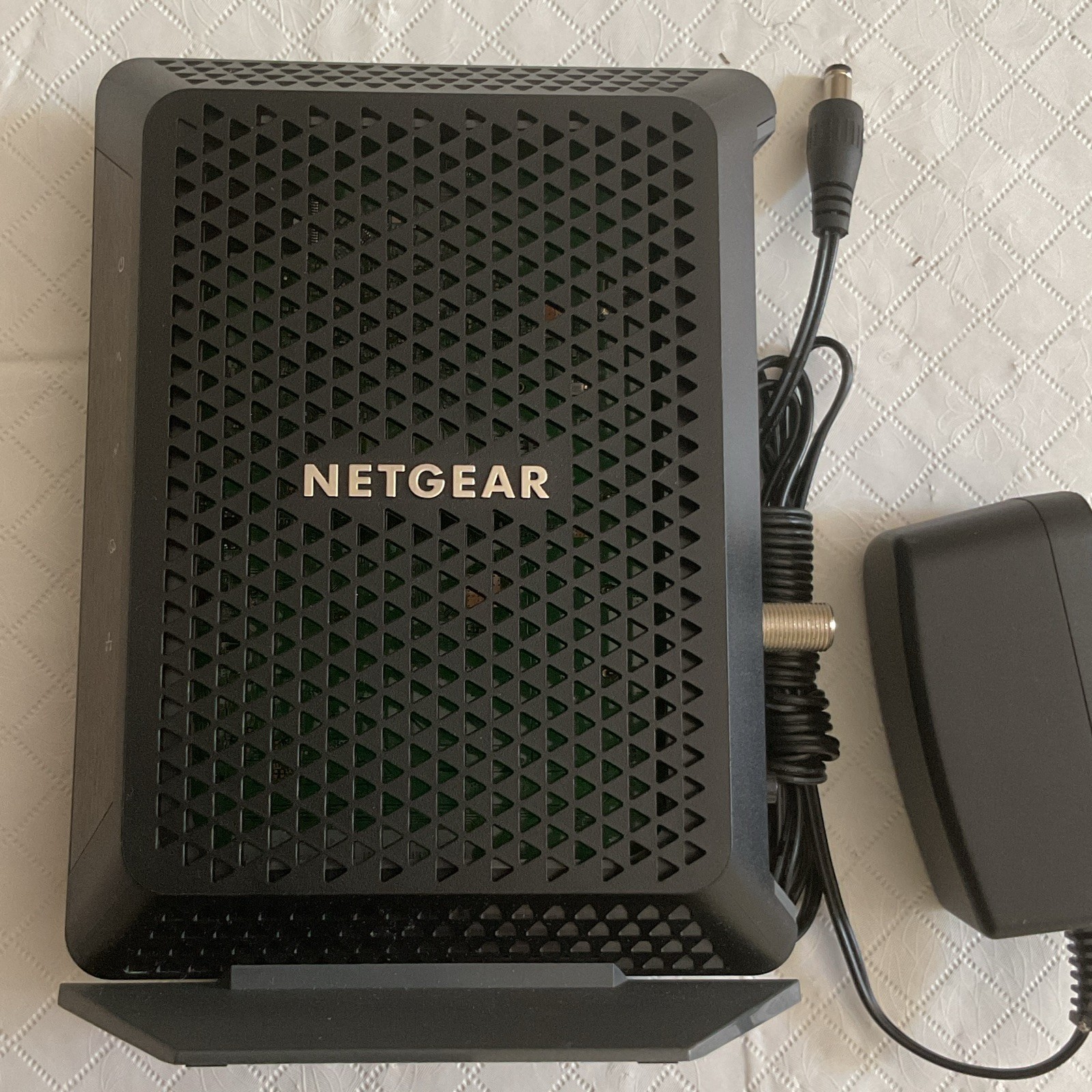 NETGEAR CM500 DOCSIS 3.0 Cable Modem 680 Mbps Black w/ Power Adapter