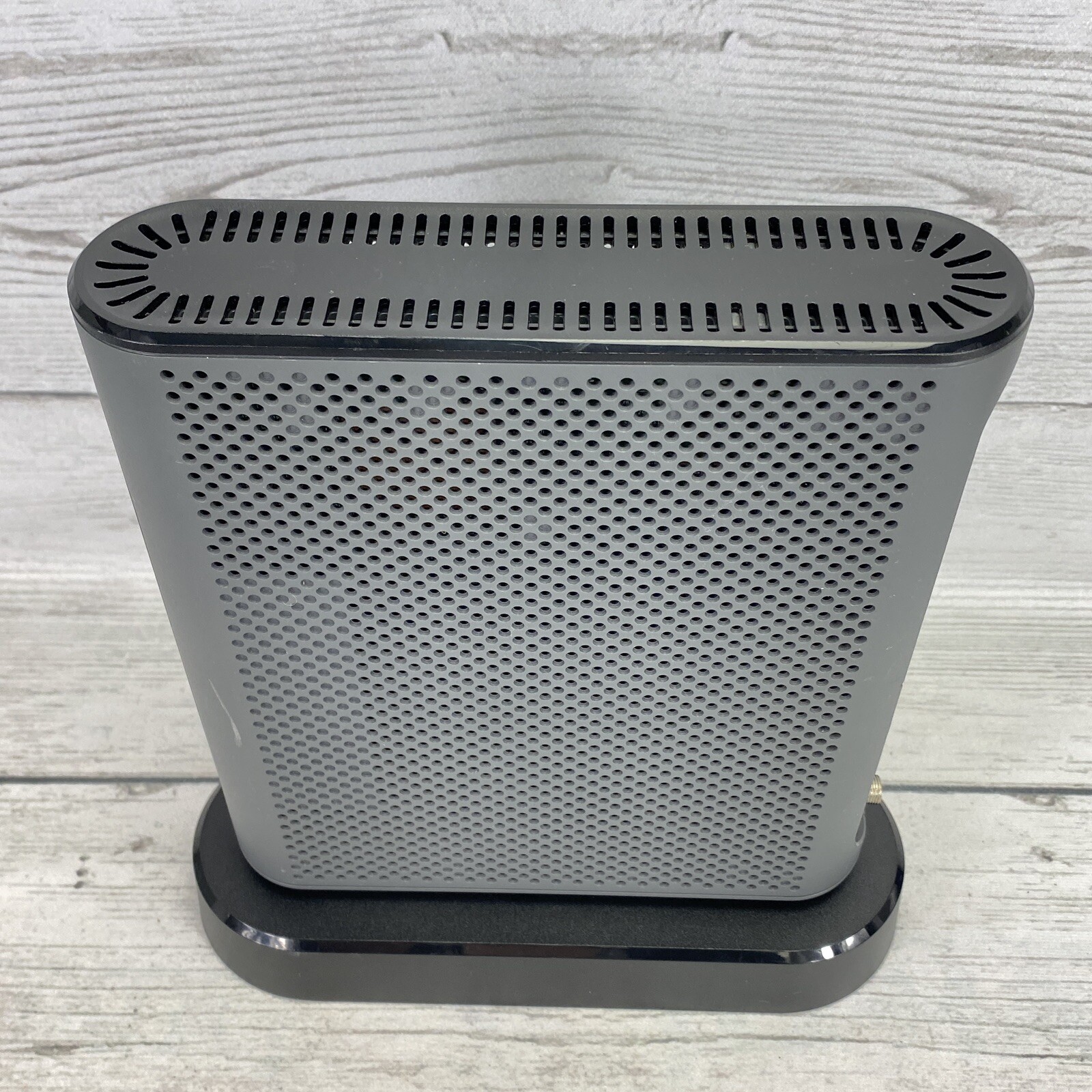 Motorola MT7711 Dual Band AC1900 Cable Modem & Wi-Fi Gigabit Router w/ Hookups