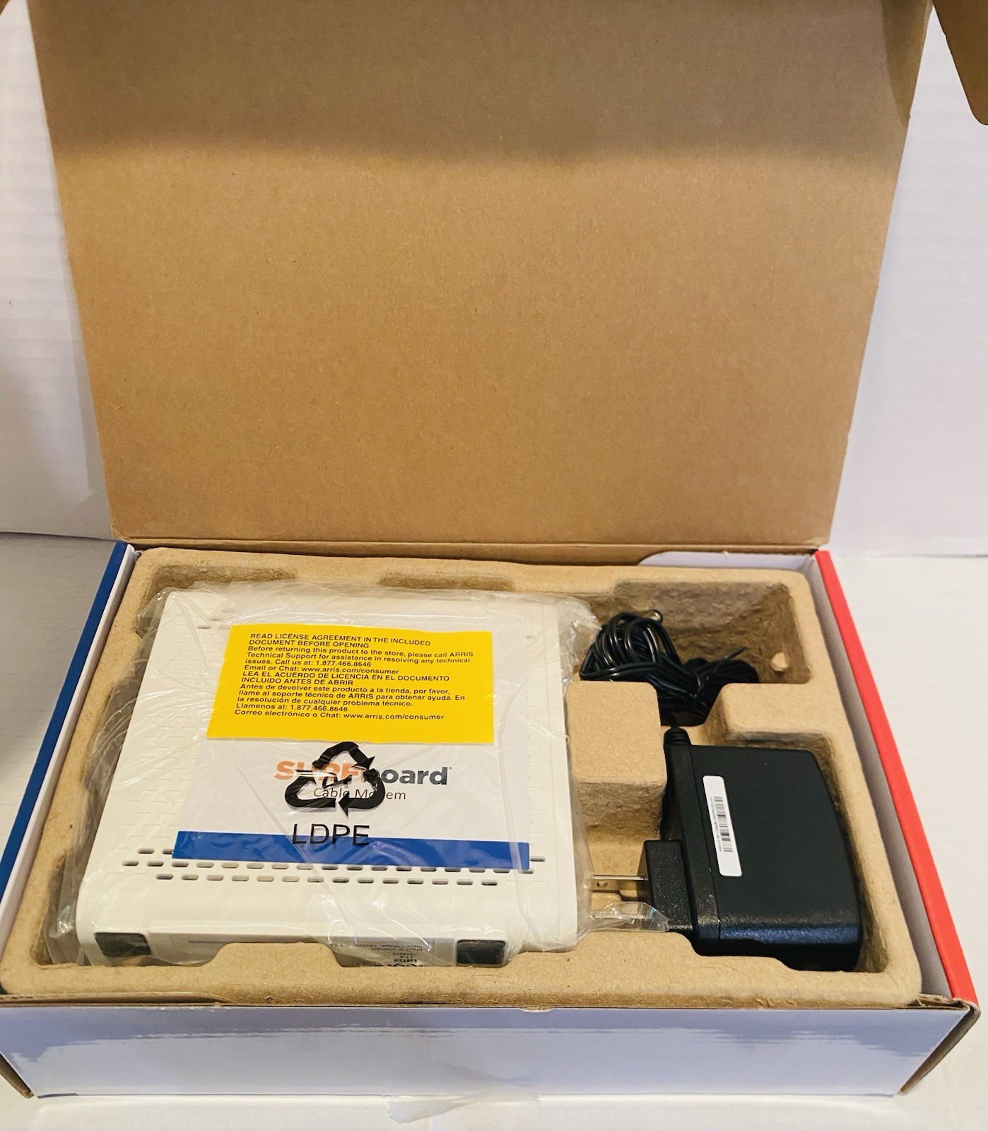 New ARRIS SURFboard SB8200 DOCSIS 3.1 Cable Modem White