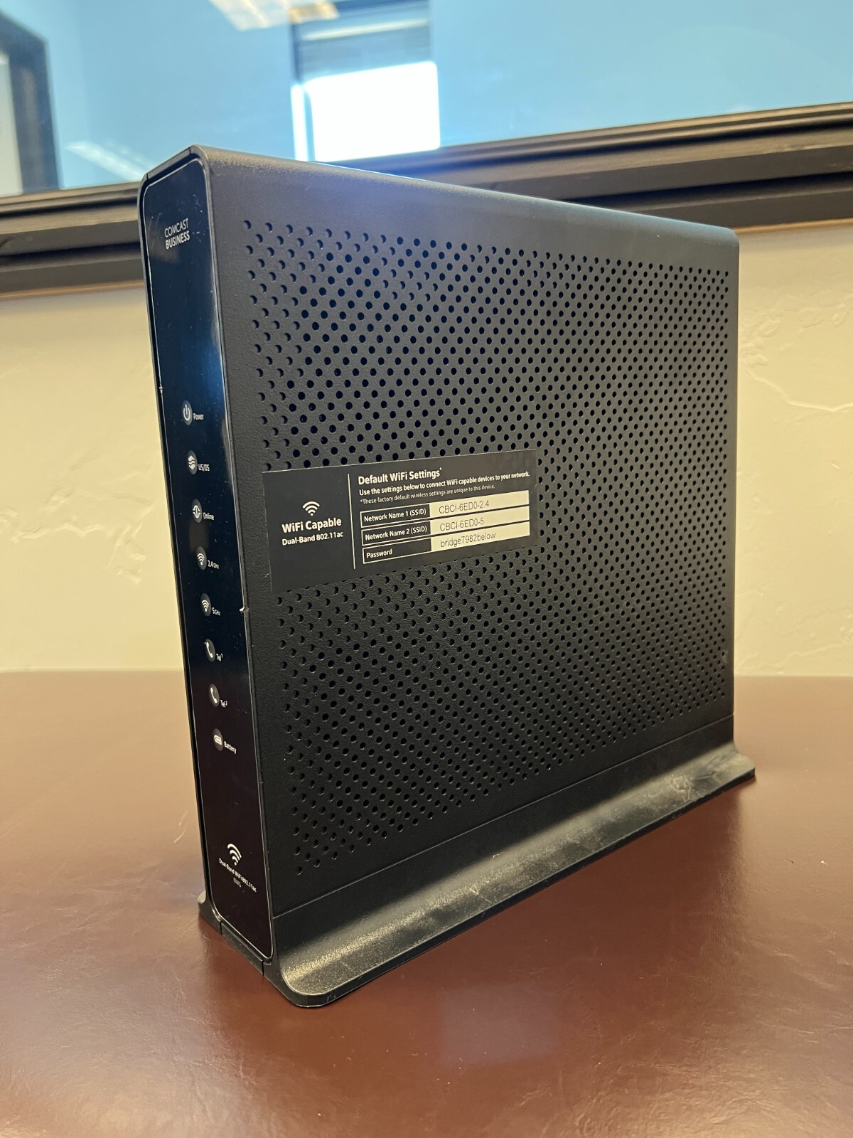 Technicolor DPC3941B Comcast Business Dual Band WiFi Cable Modem Router w/Cord