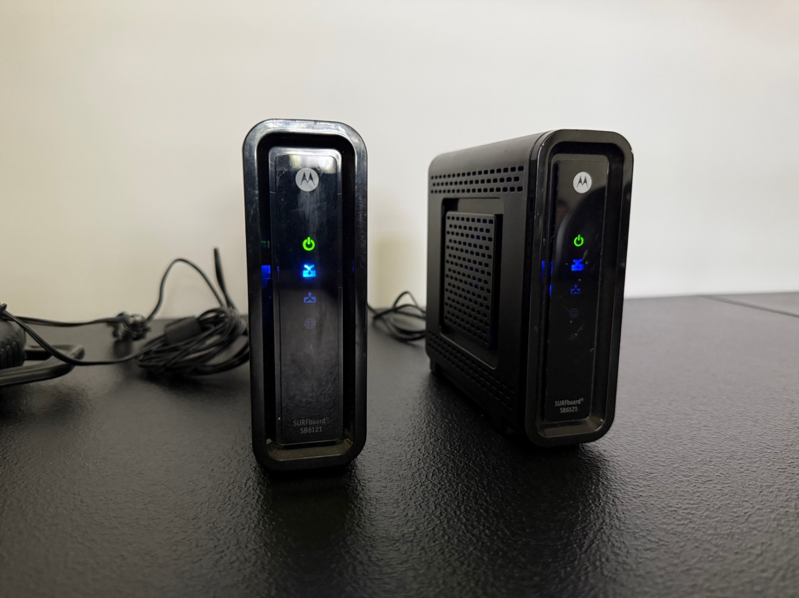 Motorola SURFboard SB6121 with power adapter (MULTIPLE AVAILABLE)