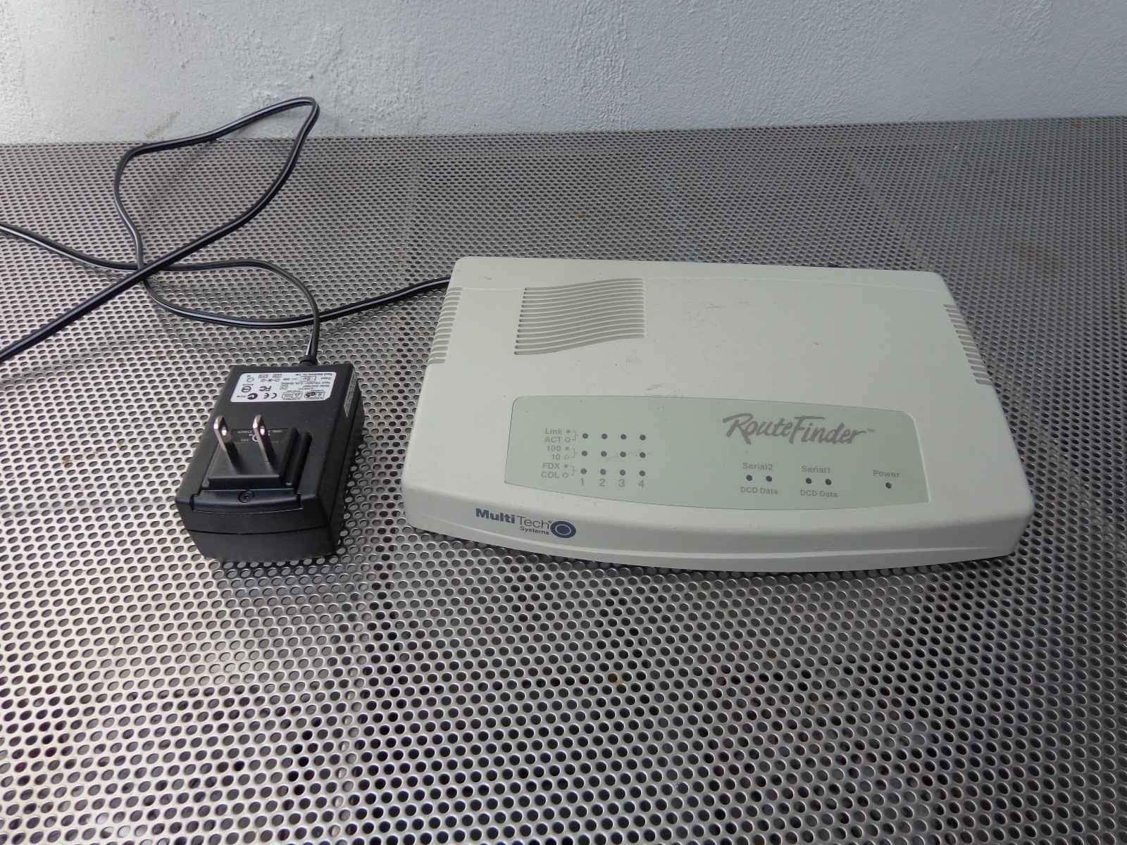MultiTtech Systems RD-102S Route Finder Shared Network Modem