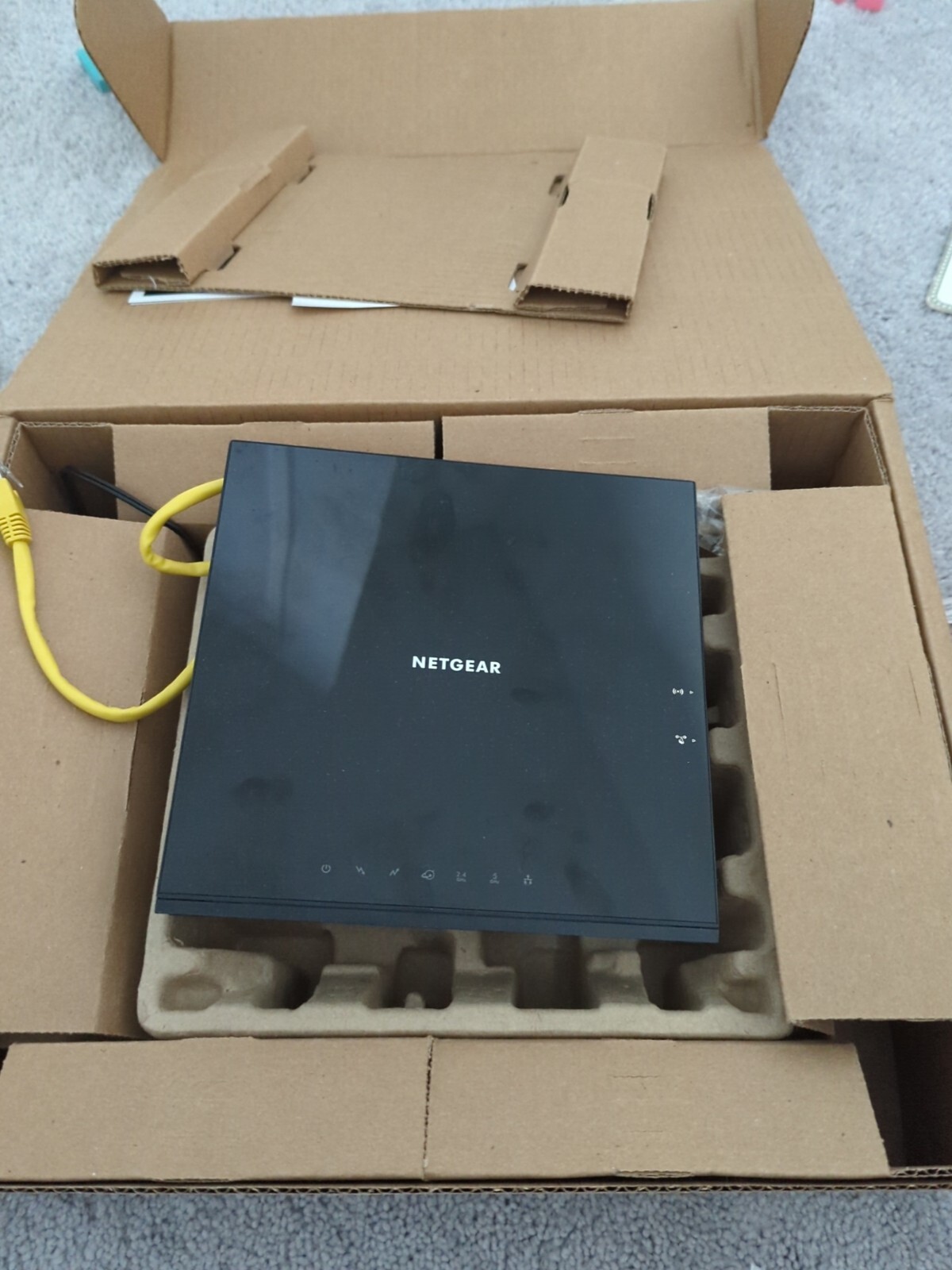 NETGEAR AC1600 WiFi Cable Modem Router Combo C6250, DOCSIS 3.0 Dual Band Gigabit