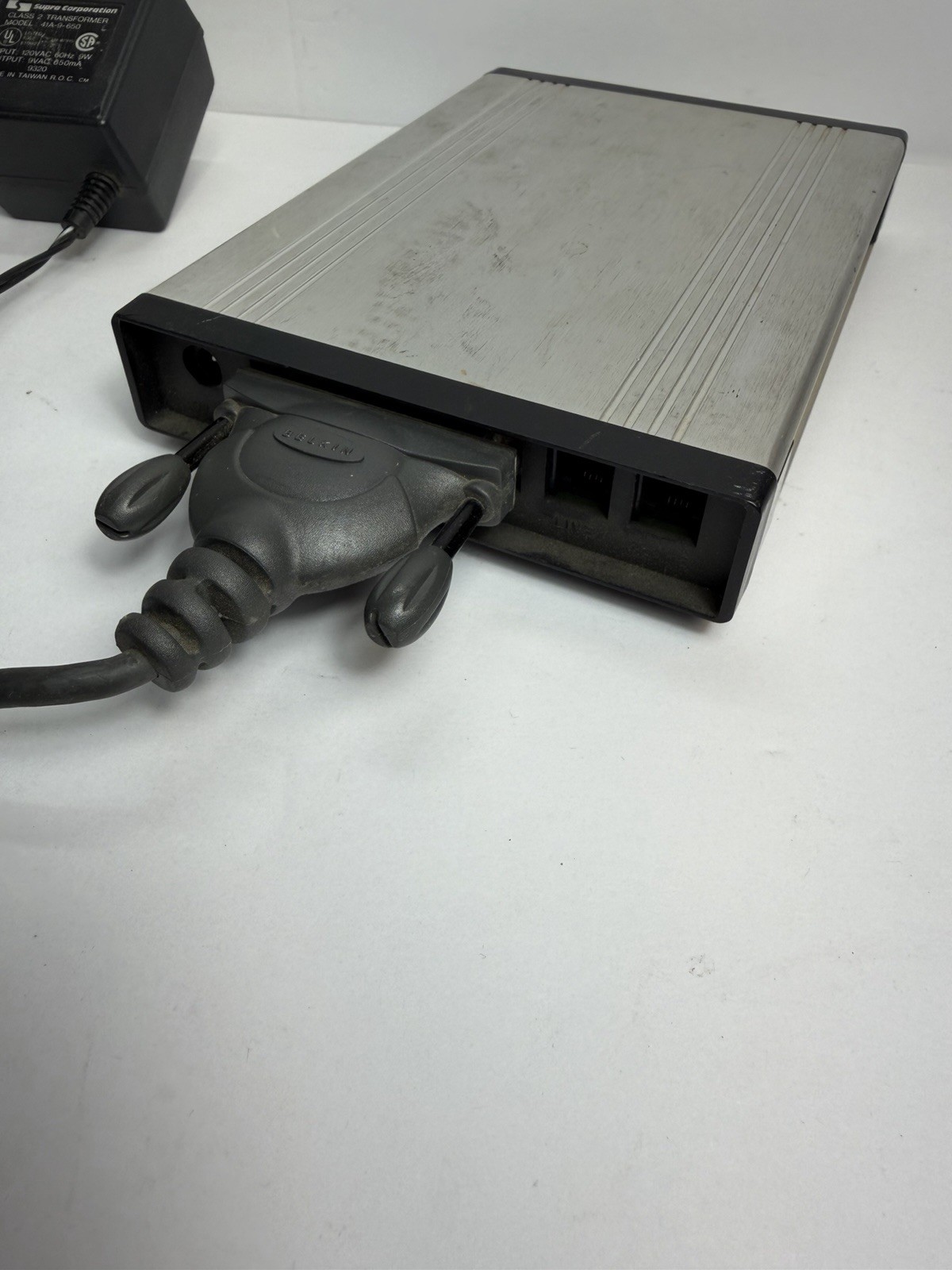 Supra FAX Modem V.32bis FCZ5D3144FX – With Power Cord