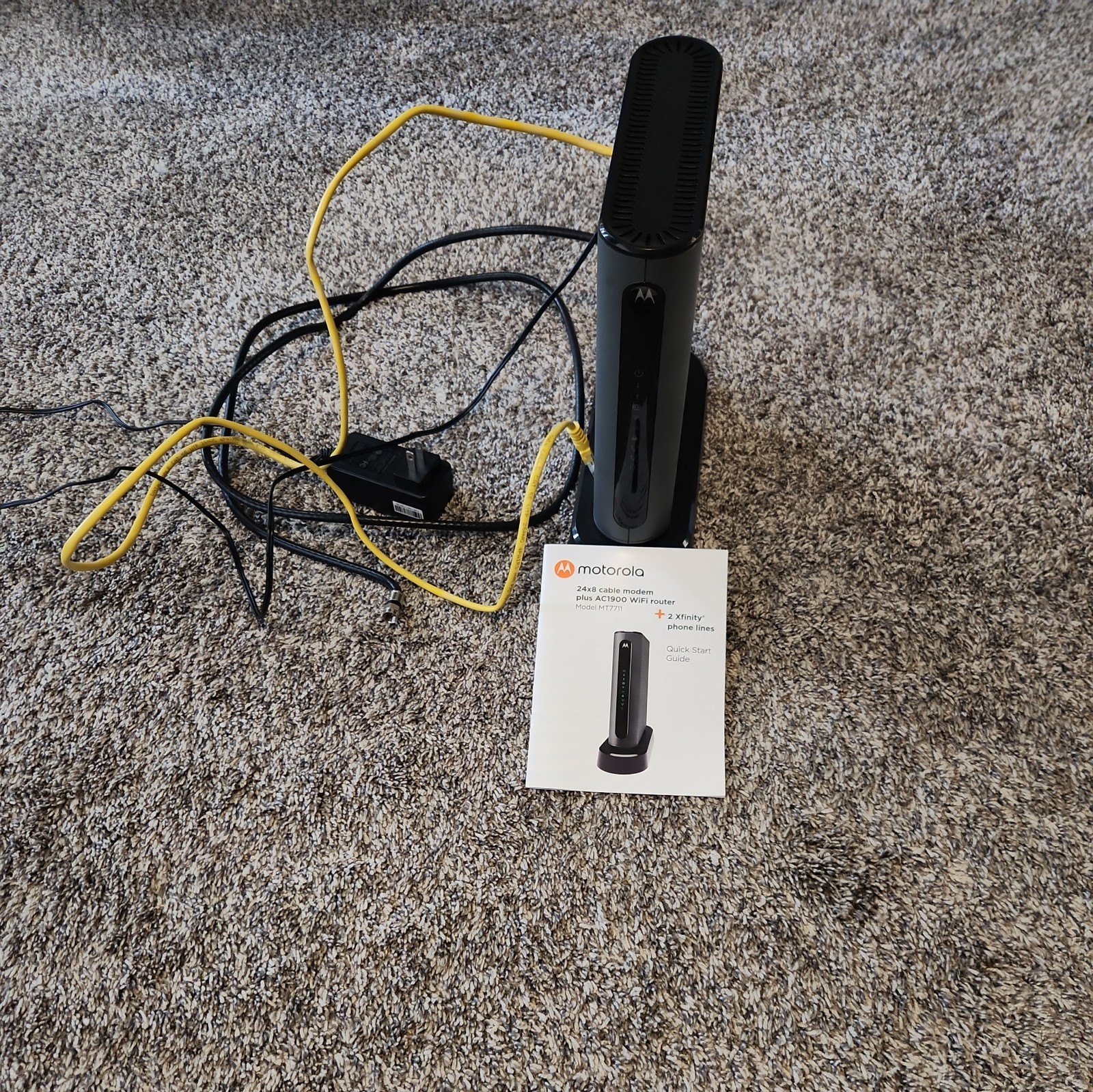 Motorola MT7711 24X8 Cable Modem and AC1900 Wi-fi Router