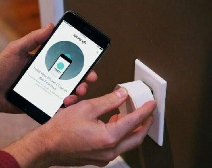 Comcast Xfinity xFi Pods WiFi Network Range Extenders – Only Compatible with…