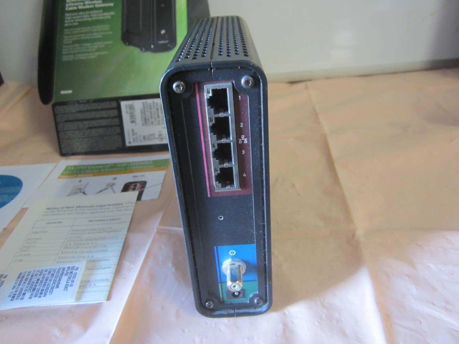 Motorola SBG6580 Surfboard eXtreme DOCSIS 3.0 Wireless Cable Modem Gateway Used)