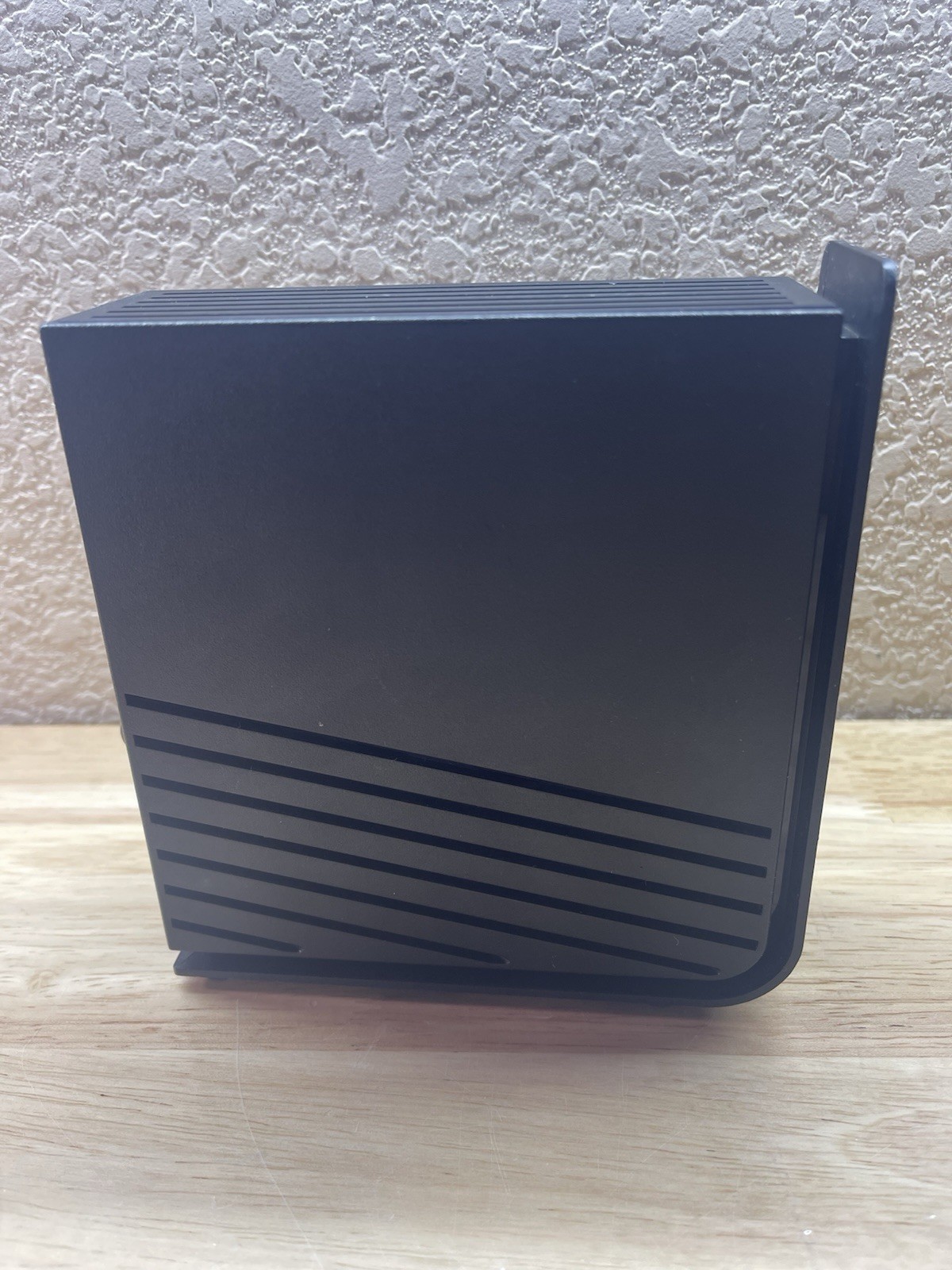 ARRIS CM3200A Gigabit Cable Modem DOCSIS 3.0 TC00DADCM32 w/ Adapter