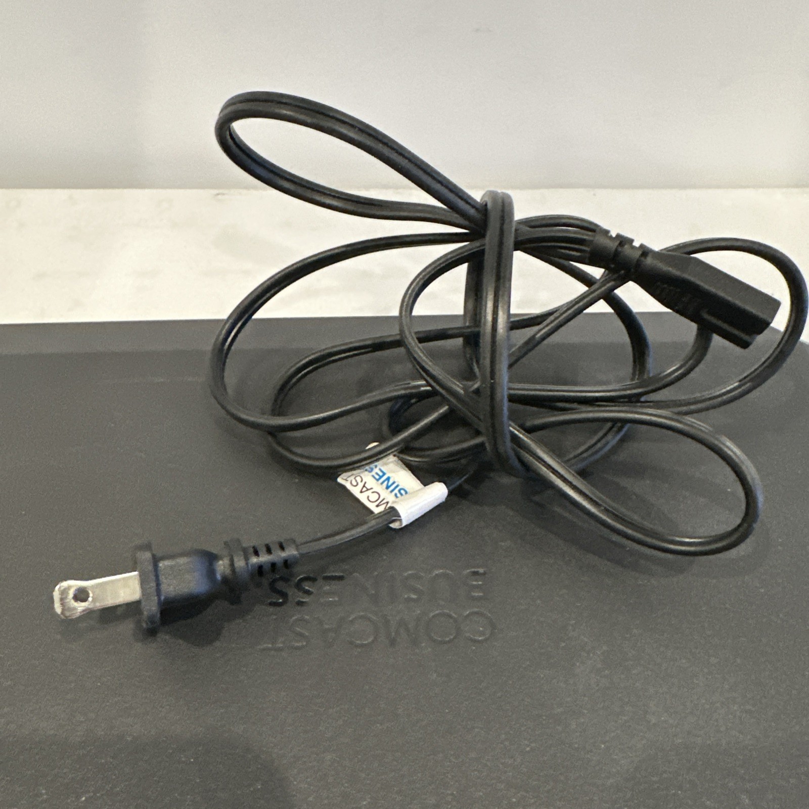Comcast Business Modem Router CBR2-T WiFi Gateway w Power