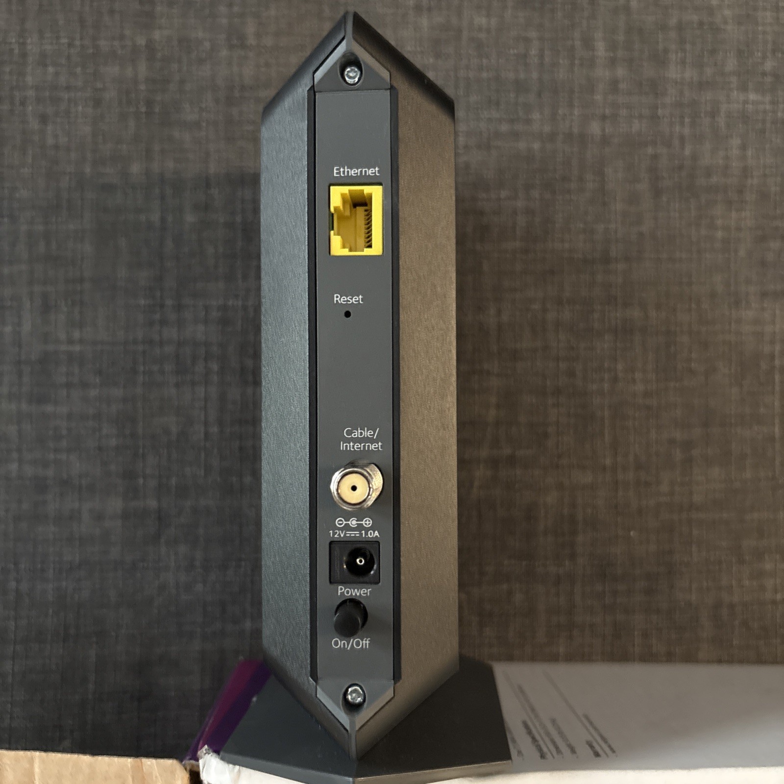 NETGEAR CM700-100NAS Cable Modem