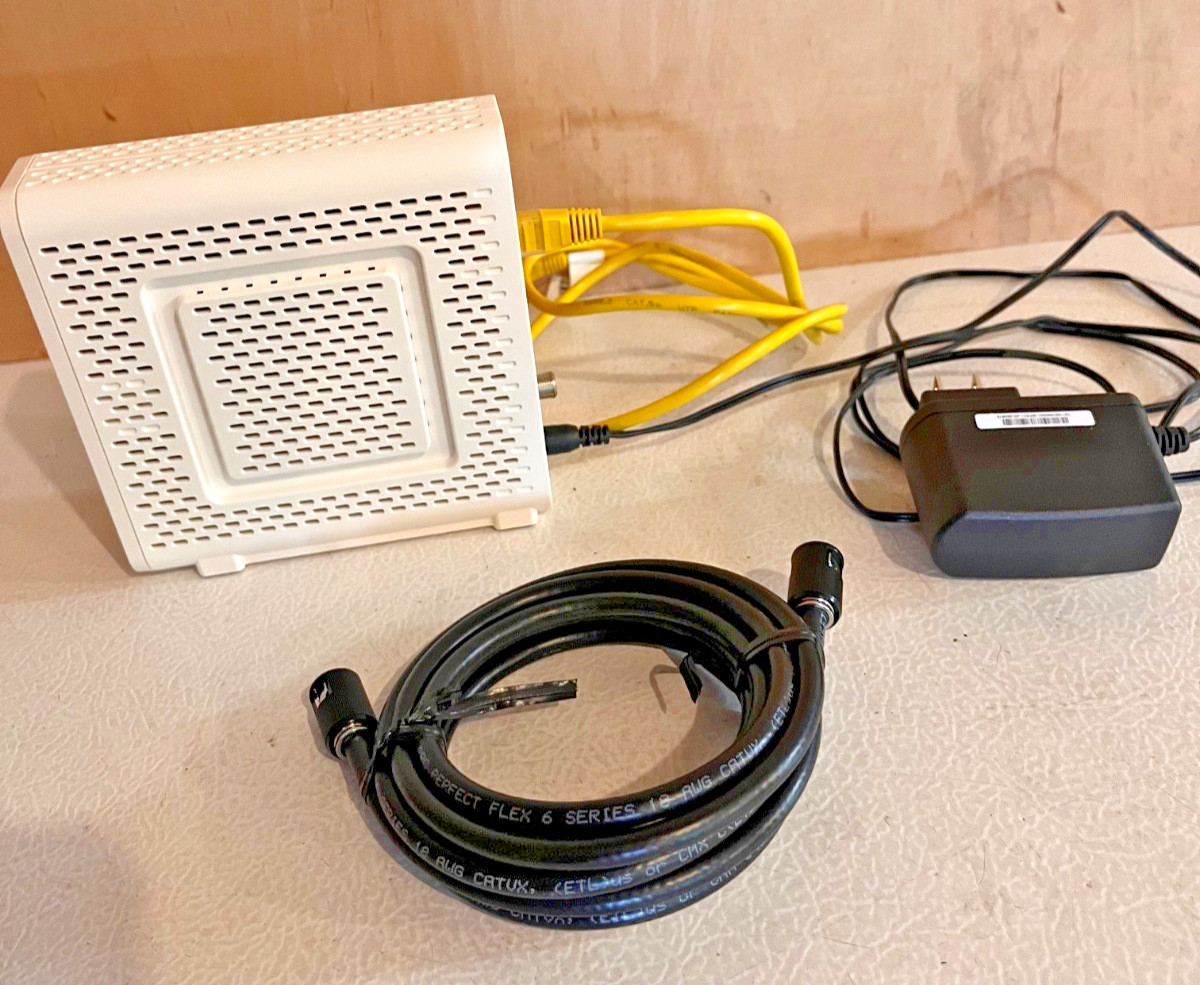 ARRIS SURFboard SB8200 DOCSIS 3.1 10 Gbps Cable Modem