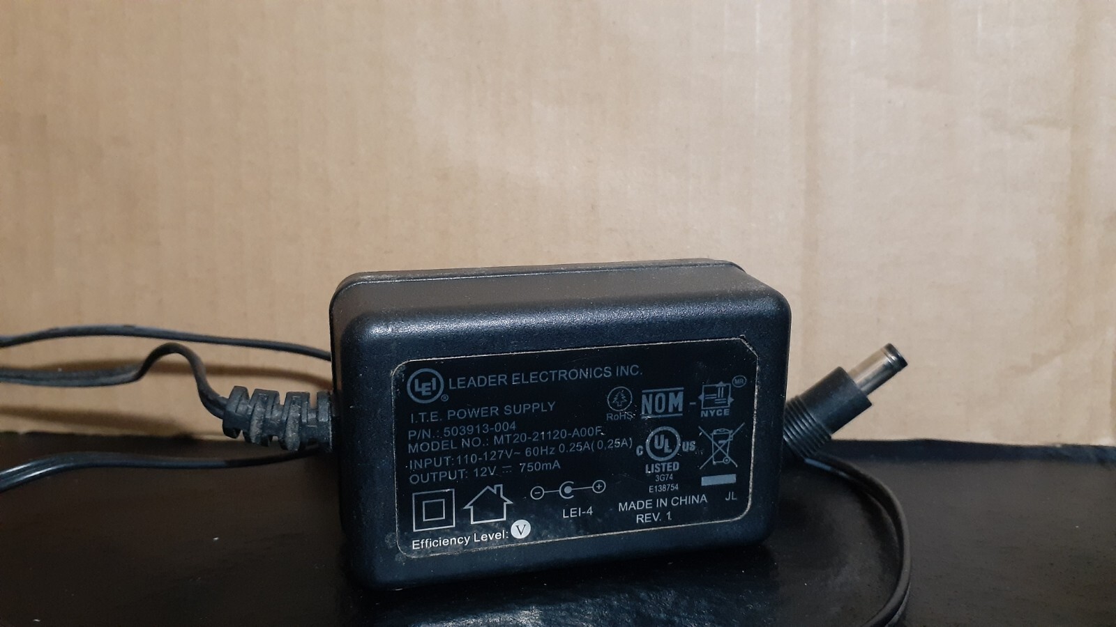 Motorola MB742010 686mbps DOCSIS 3.0 Cable Modem (Pre-owned)