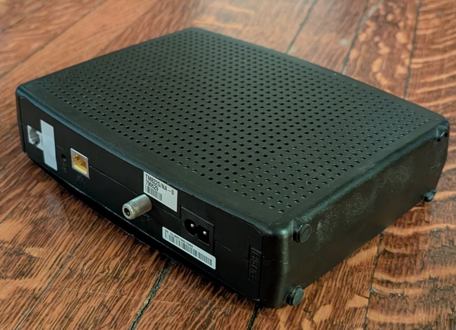 Arris TM822G Modem