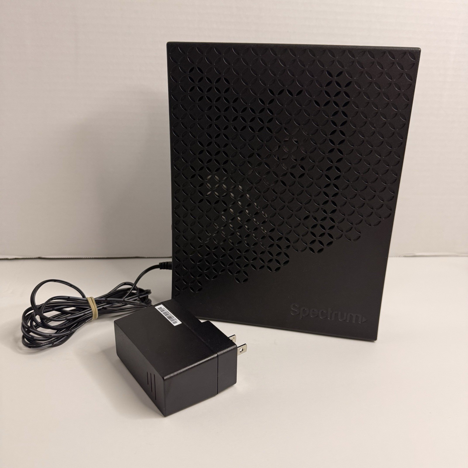 Spectrum ES2251 DOCSIS 3.1 Cable Modem eMTA Gigabit Ethernet w/ Power Adapter
