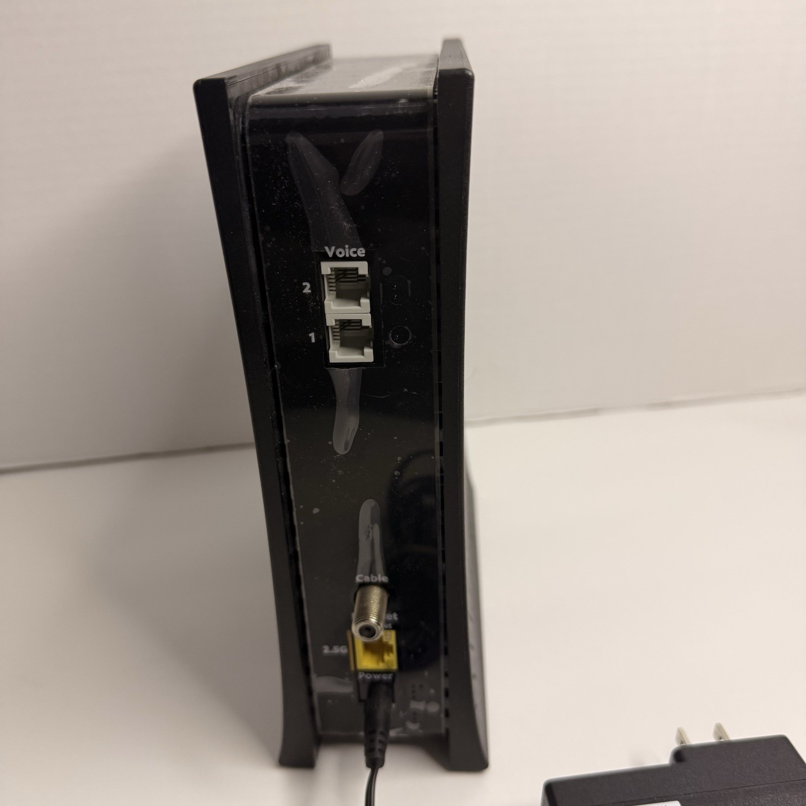 Spectrum ES2251 DOCSIS 3.1 Cable Modem eMTA Gigabit Ethernet w/ Power Adapter