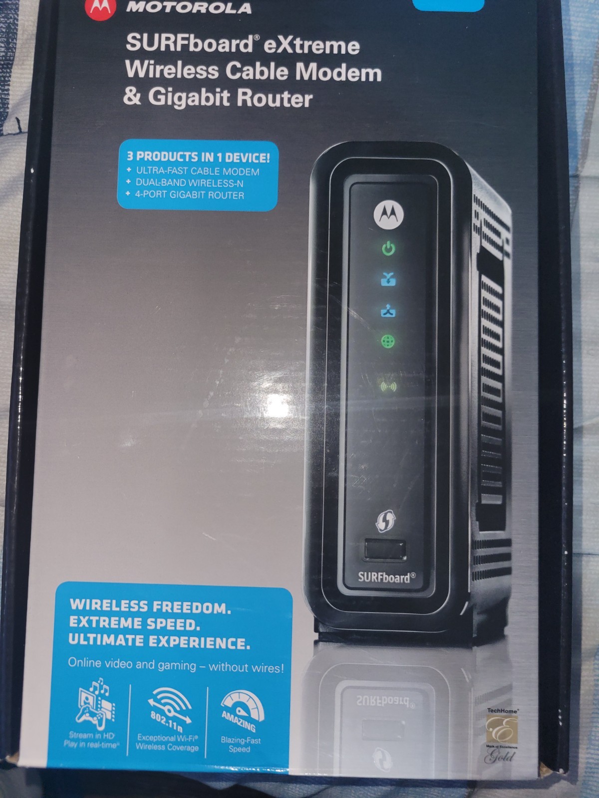 MOTOROLA SURFBOARD EXTREME WIRELESS CABLE MODEM/GIGABIT ROUTER Open Box