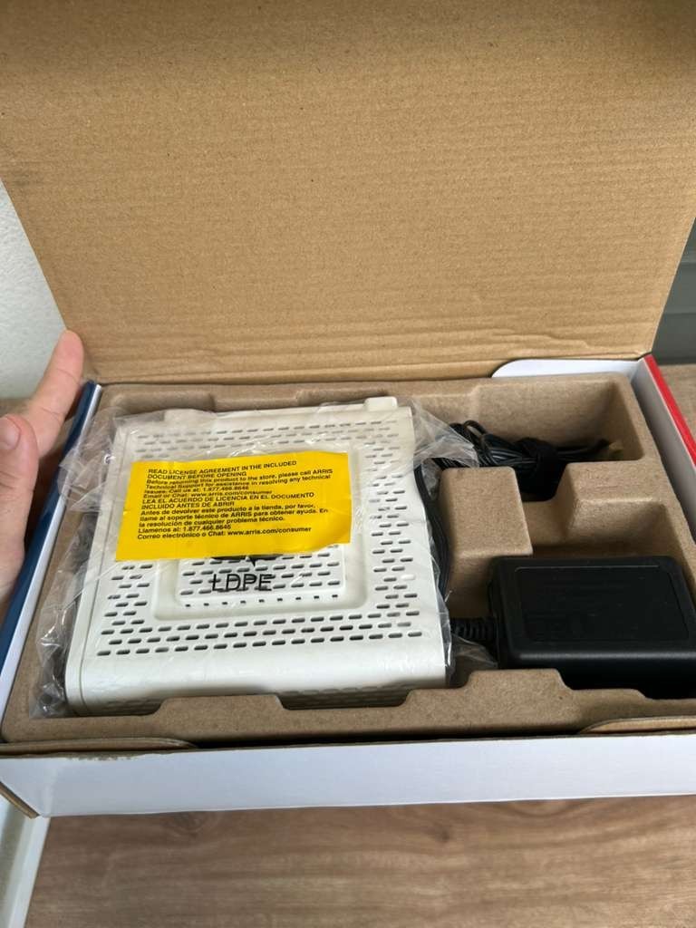 ARRIS SURFboard SB8200 DOCSIS 3.1 Cable Modem – MultiGig for Xfinity, Cox & Spec