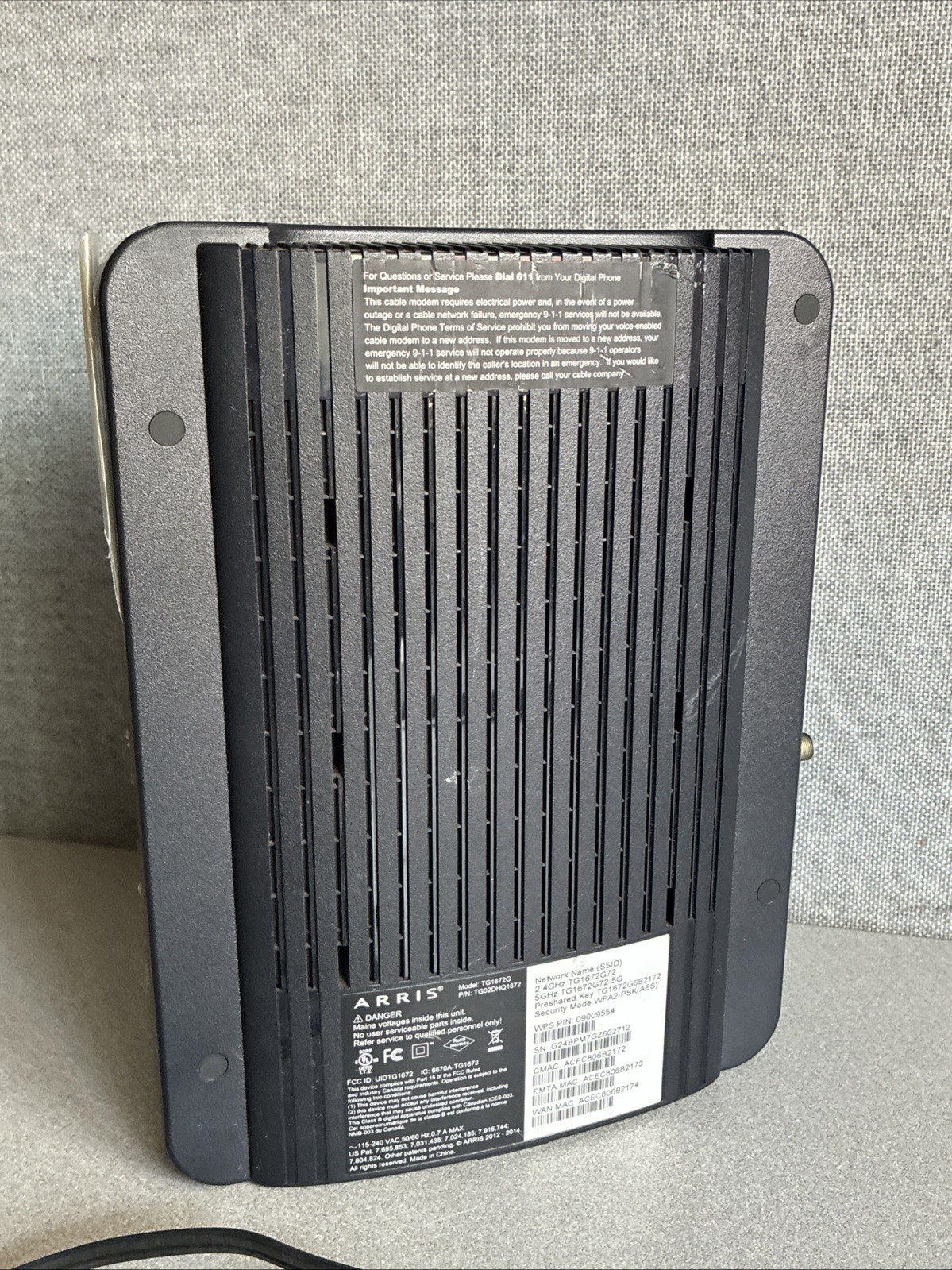 Arris TG1672G Touchstone Telephony Gateway WIFI (2.5/5.0GHz) Cable Modem/Router