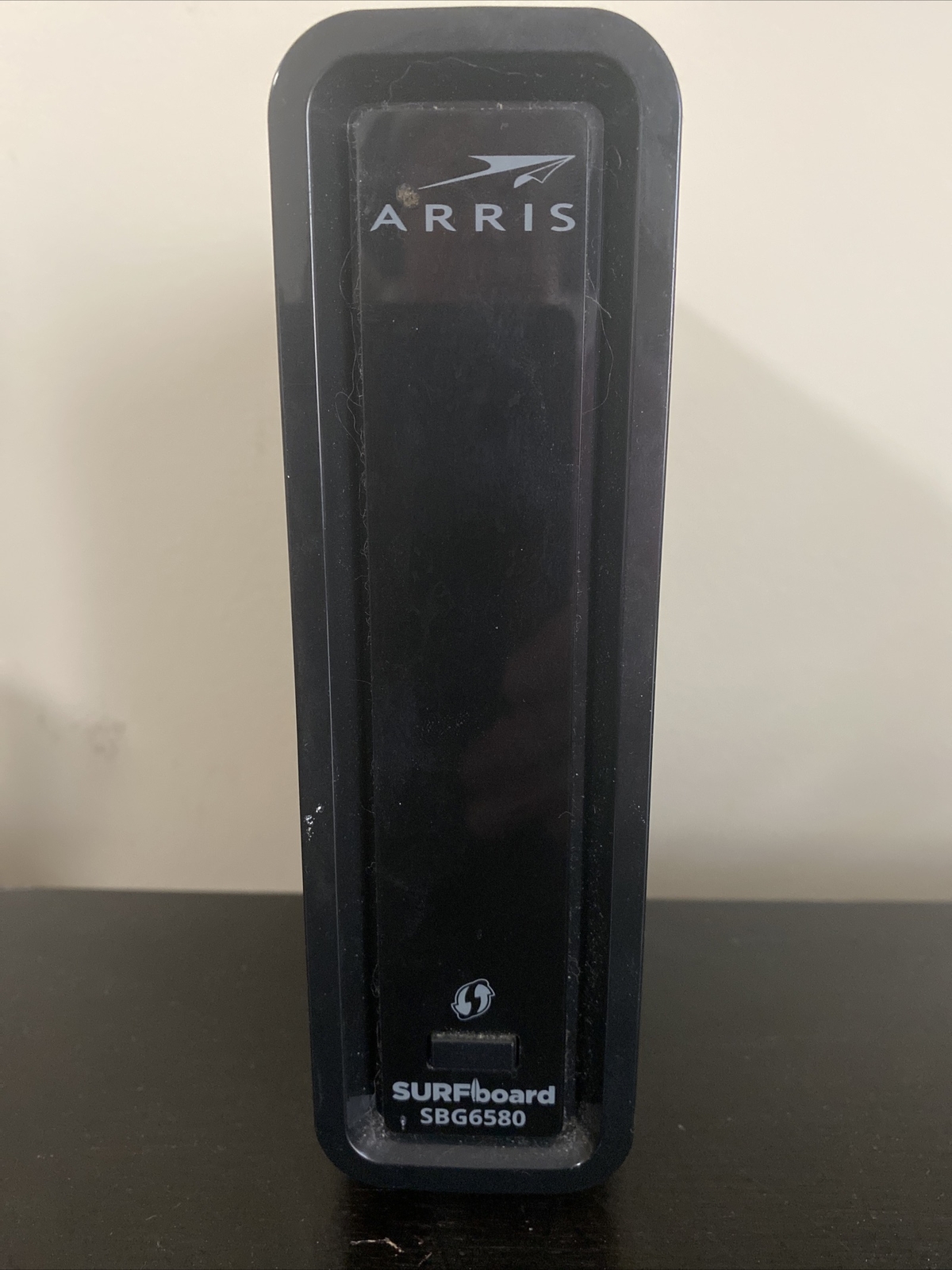 MOTOROLA ARRIS SURFboard SBG6580 DOCSIS 3.0 Cable Modem w/Dual Band Wi-Fi Router