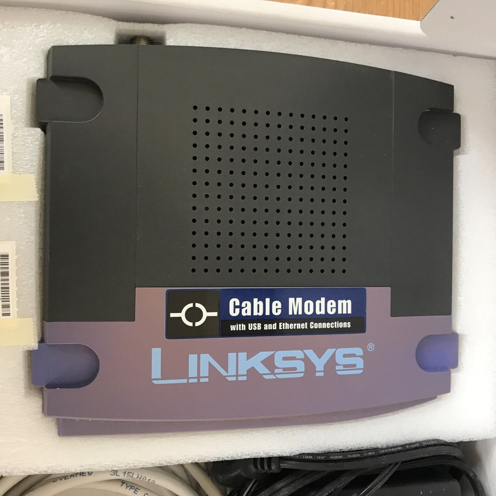 Linksys BEFCMU10 Cable Modem With USB & Ethernet Connections