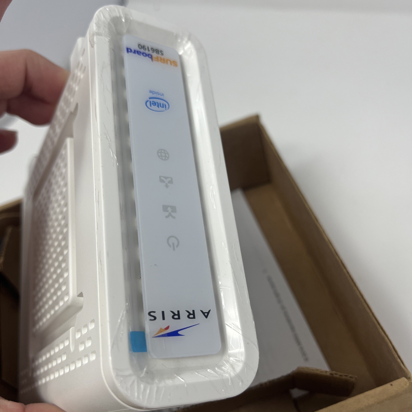 ARRIS Surfboard SB6190-RB DOCSIS 3.0 Cable Modem, White (Renewed)