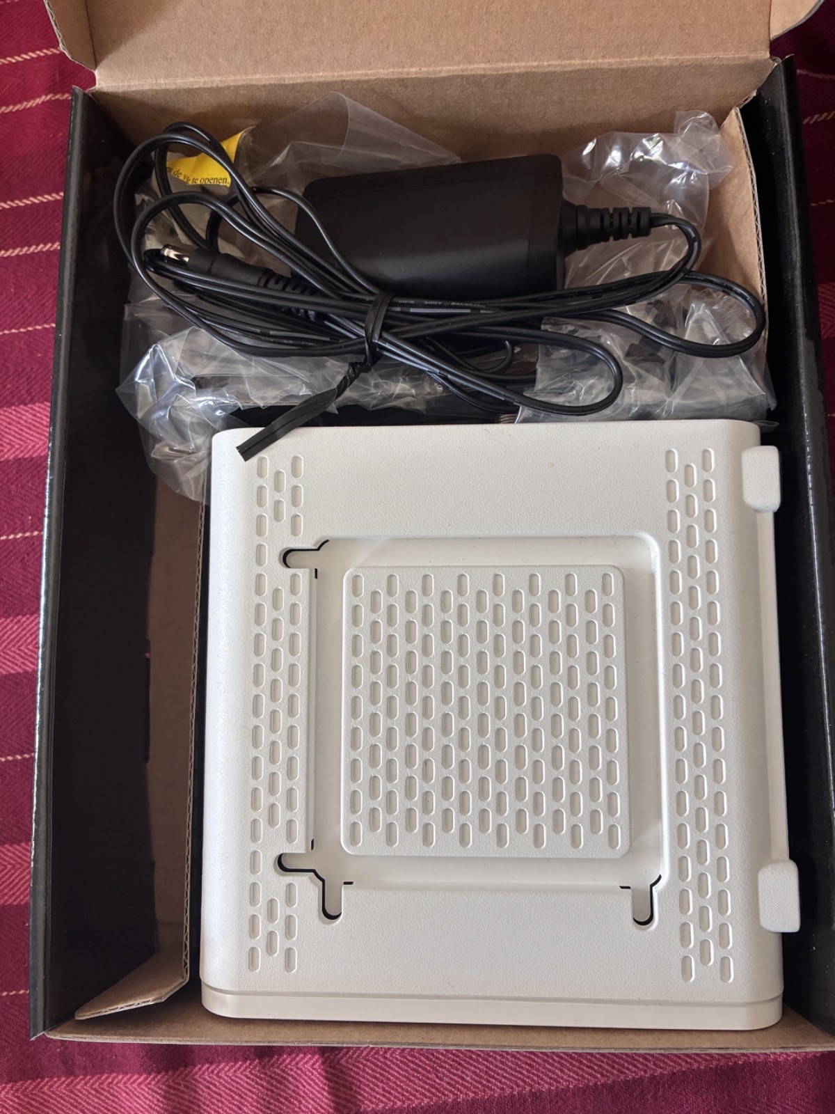 Arris SURFboard Cable Modem SB6141 DOCSIS 3.0 Open Box