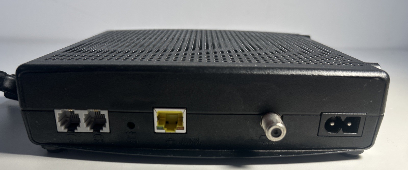 ARRIS Telephony Internet Cable Modem DOCSIS 3.0 Model TM1602A W/Ethernet cable