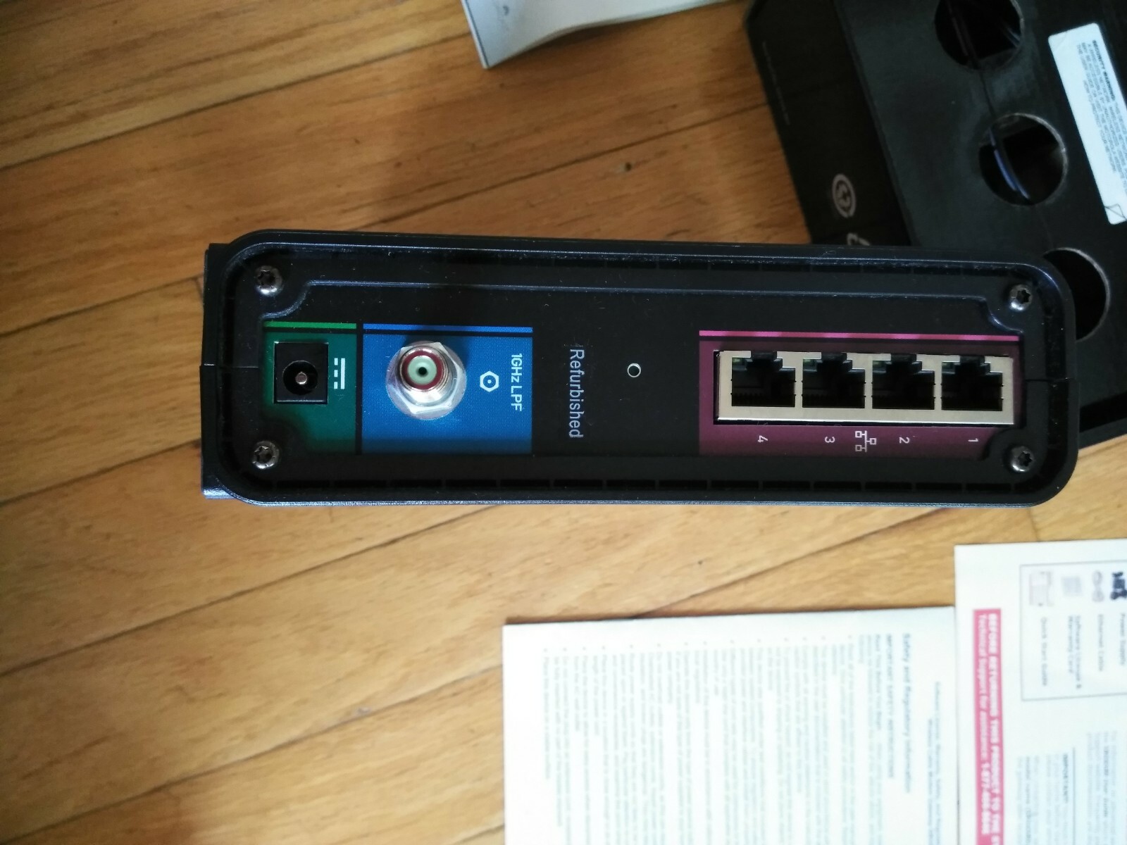 ARRIS SURFboard SBG6580 DOCSIS 3.0Cable Modem/Wi-Fi N3002.4Ghz+N300 Dual Band