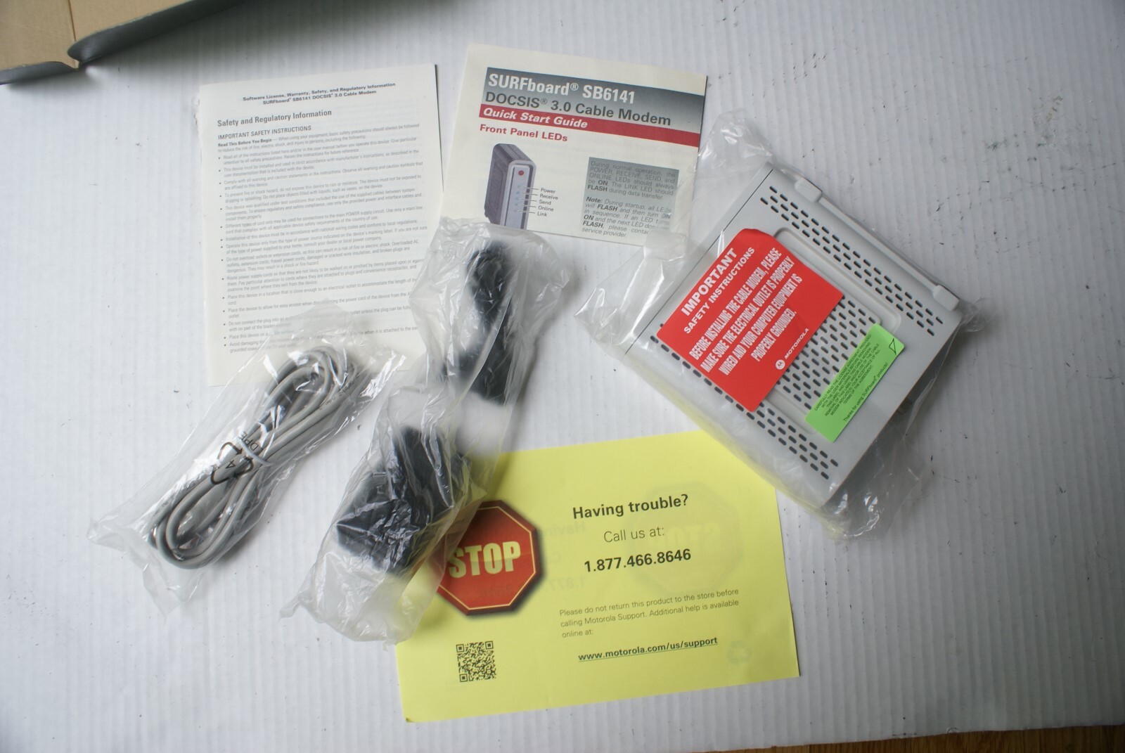 New Motorola SURFboard eXtreme Cable Modem SB6141 (581902-022-00) Tested Working