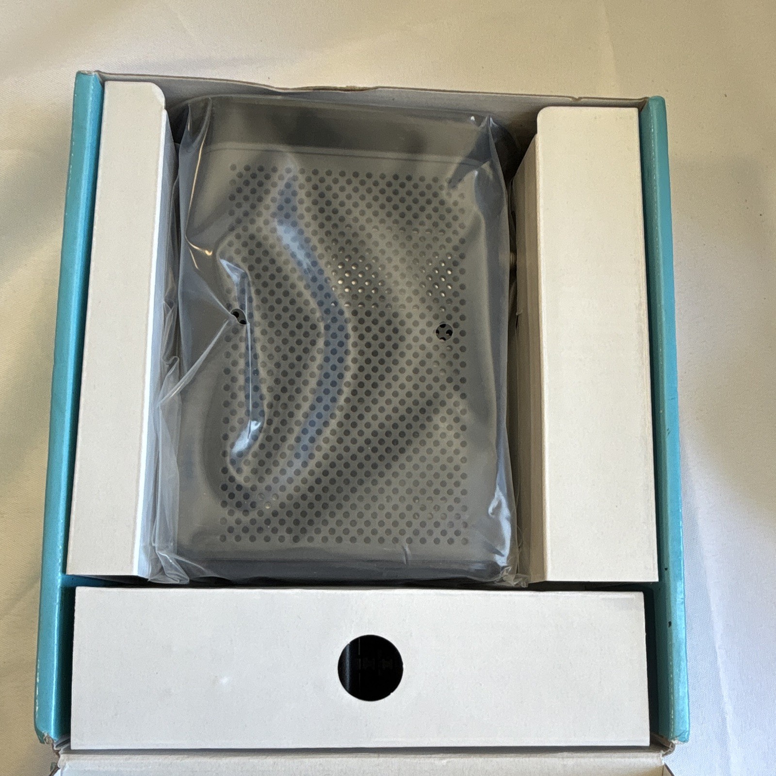 Motorola MB7420 Cable Modem DOCSIS 3.0 16×4 686 Mbps Xfinity Cox Spectrum
