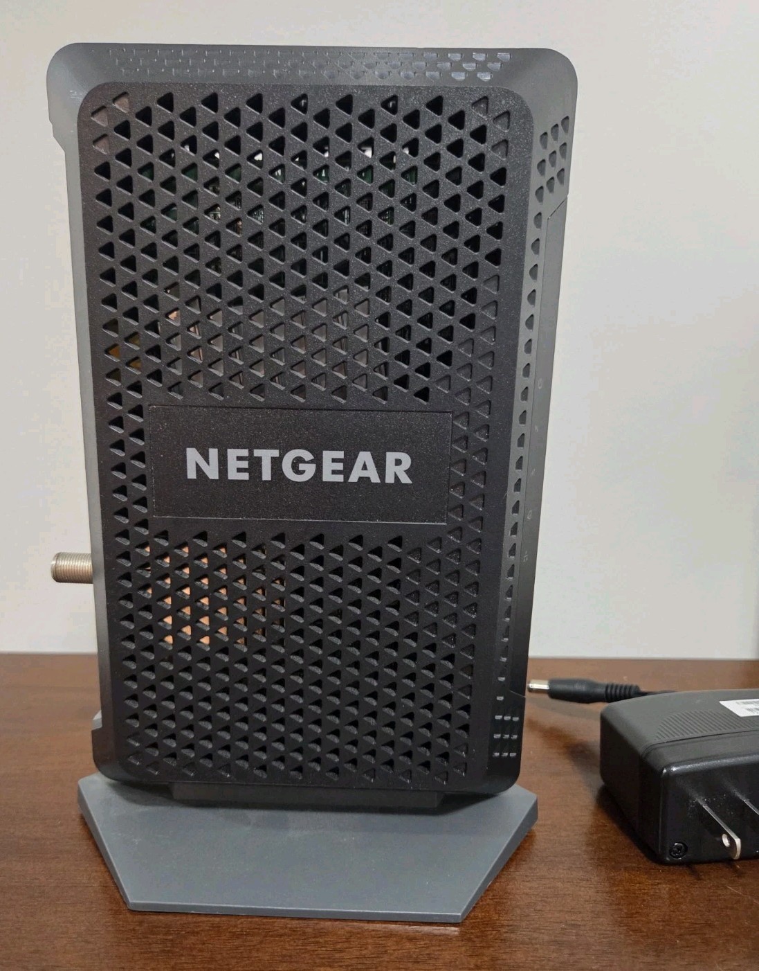 NETGEAR CM600 960Mbps DOCSIS 3.0 Cable Modem Working Tested