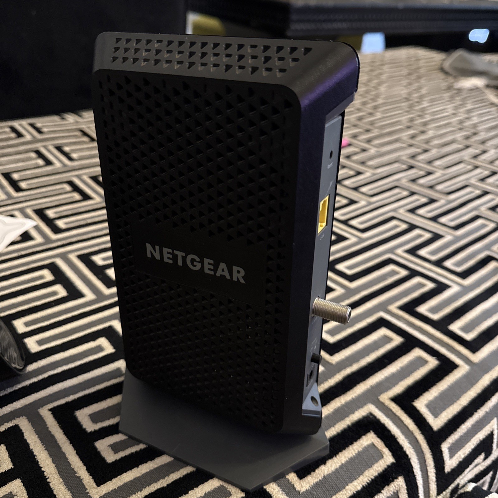 NETGEAR CM1000v2 DOCSIS 3.1 Cable Modem Gigabit High Speed