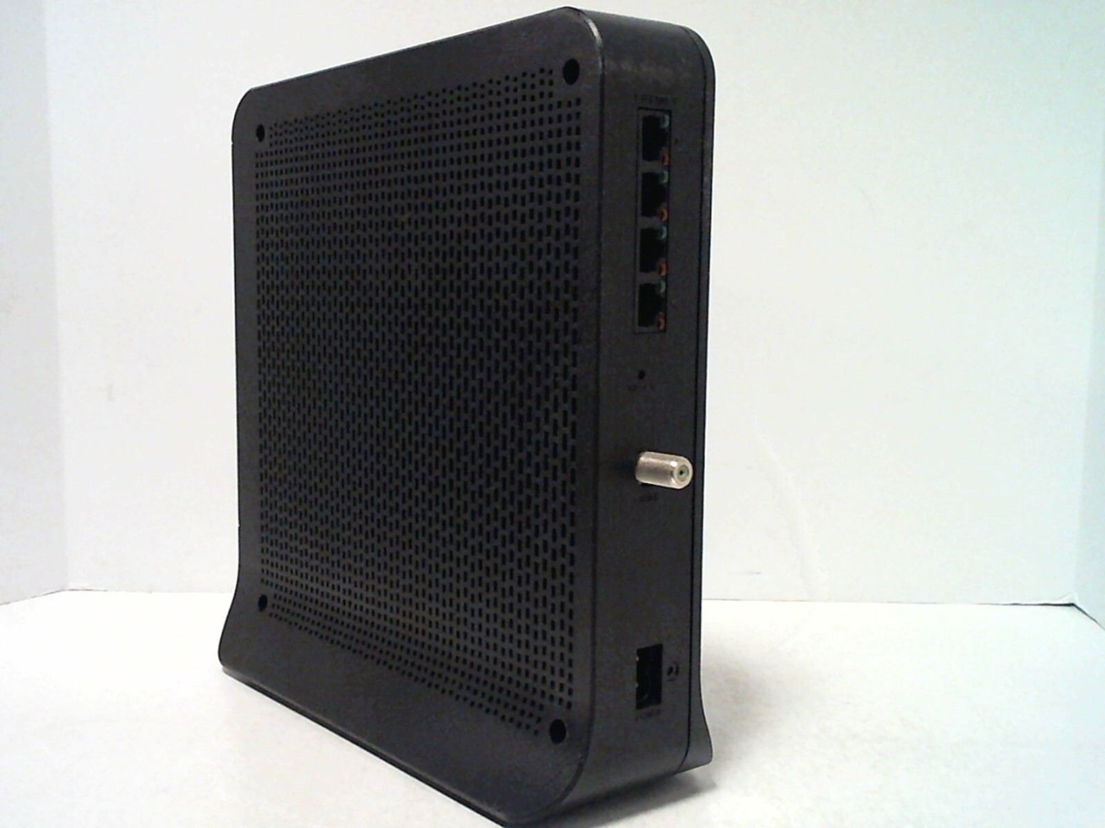 Ubee DDW36C1 Cable Modem Wireless Router Gateway 5G, 122/686 Mbps – 090924JET-X