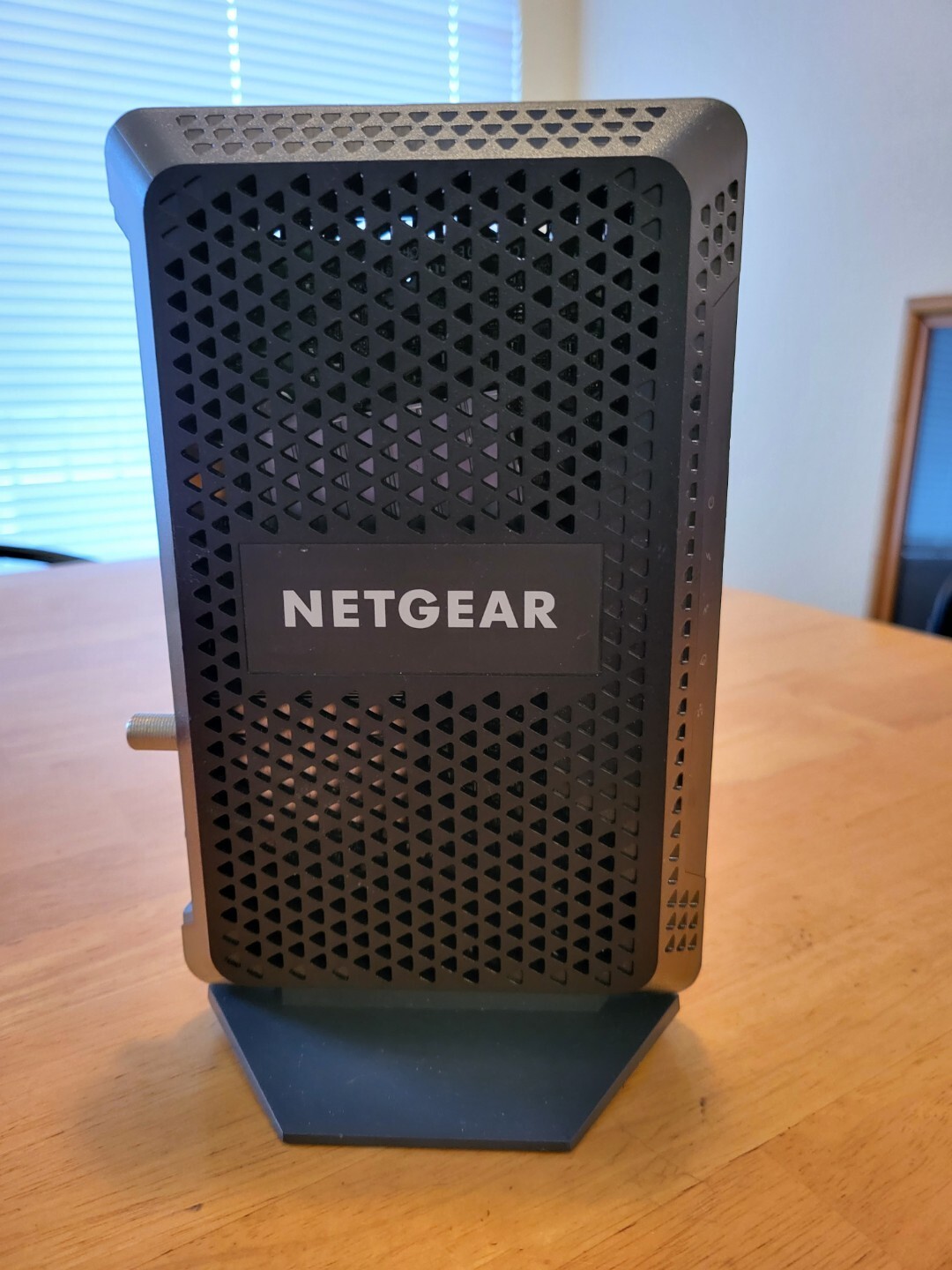 NETGEAR CM600-1AZNAS 960Mbps DOCSIS 3.0 Cable Modem. Used, great condition