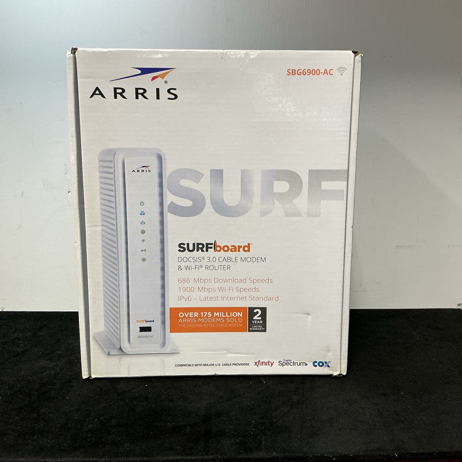 ARRIS SURFboard AC1900 Dual-Band Router with DOCSIS 3.0 Cable Modem – White