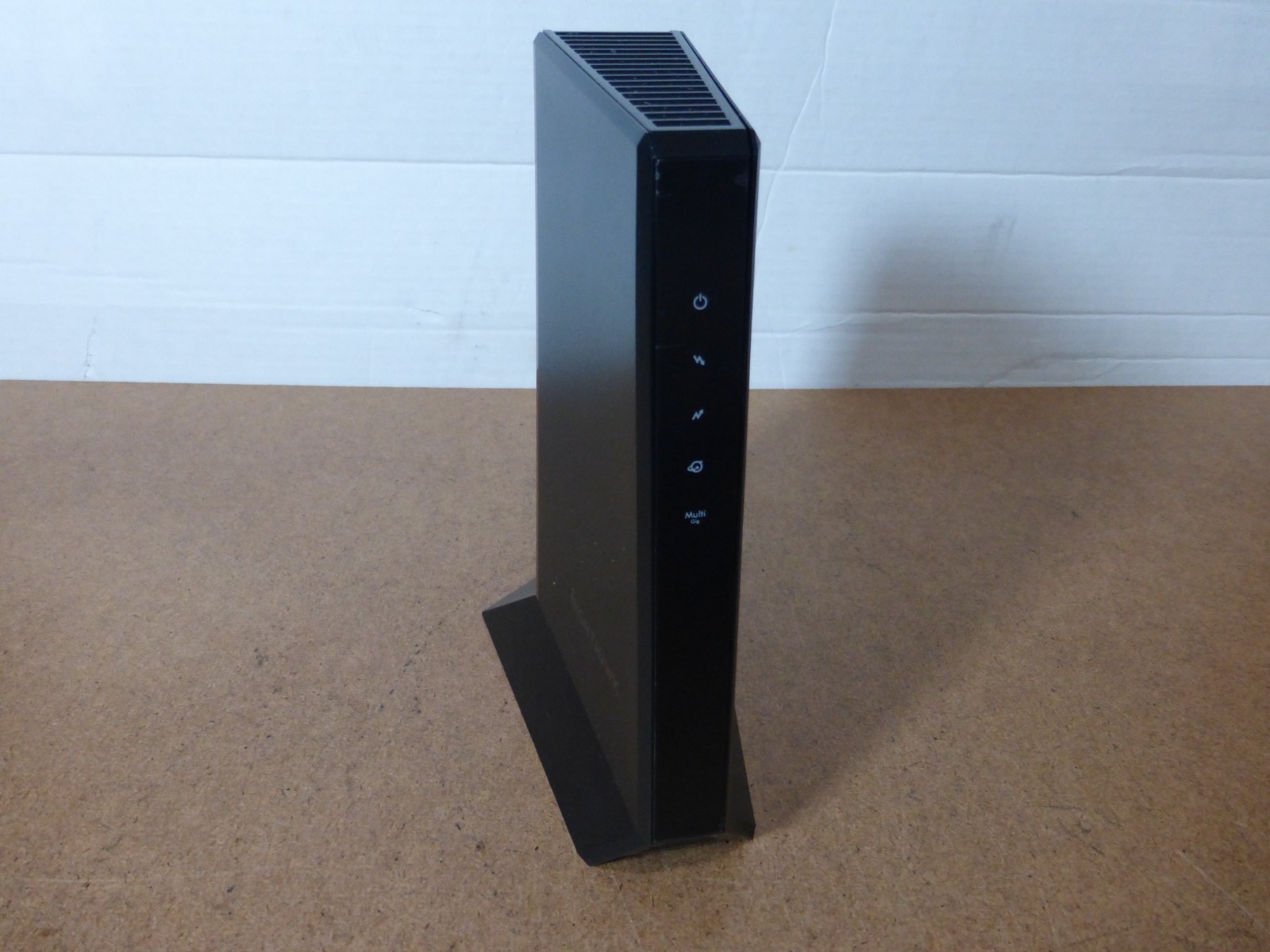 Netgear Nighthawk CM2000 High-Speed Docsis 3.1 ~ 2.5 Gbps Cable Modem & Cables