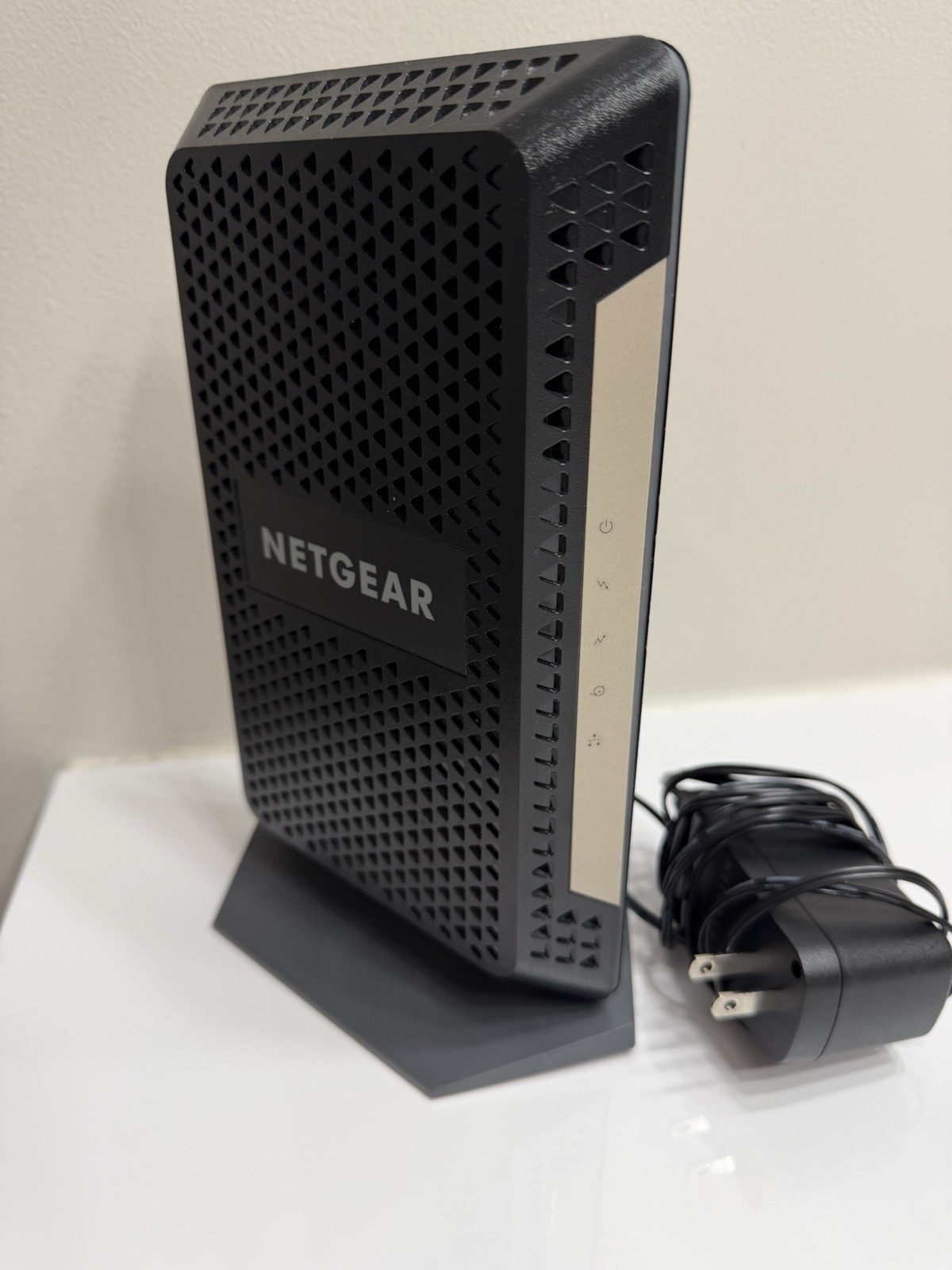 NETGEAR CM1000 V2 DOCSIS 3.1 Cable Modem