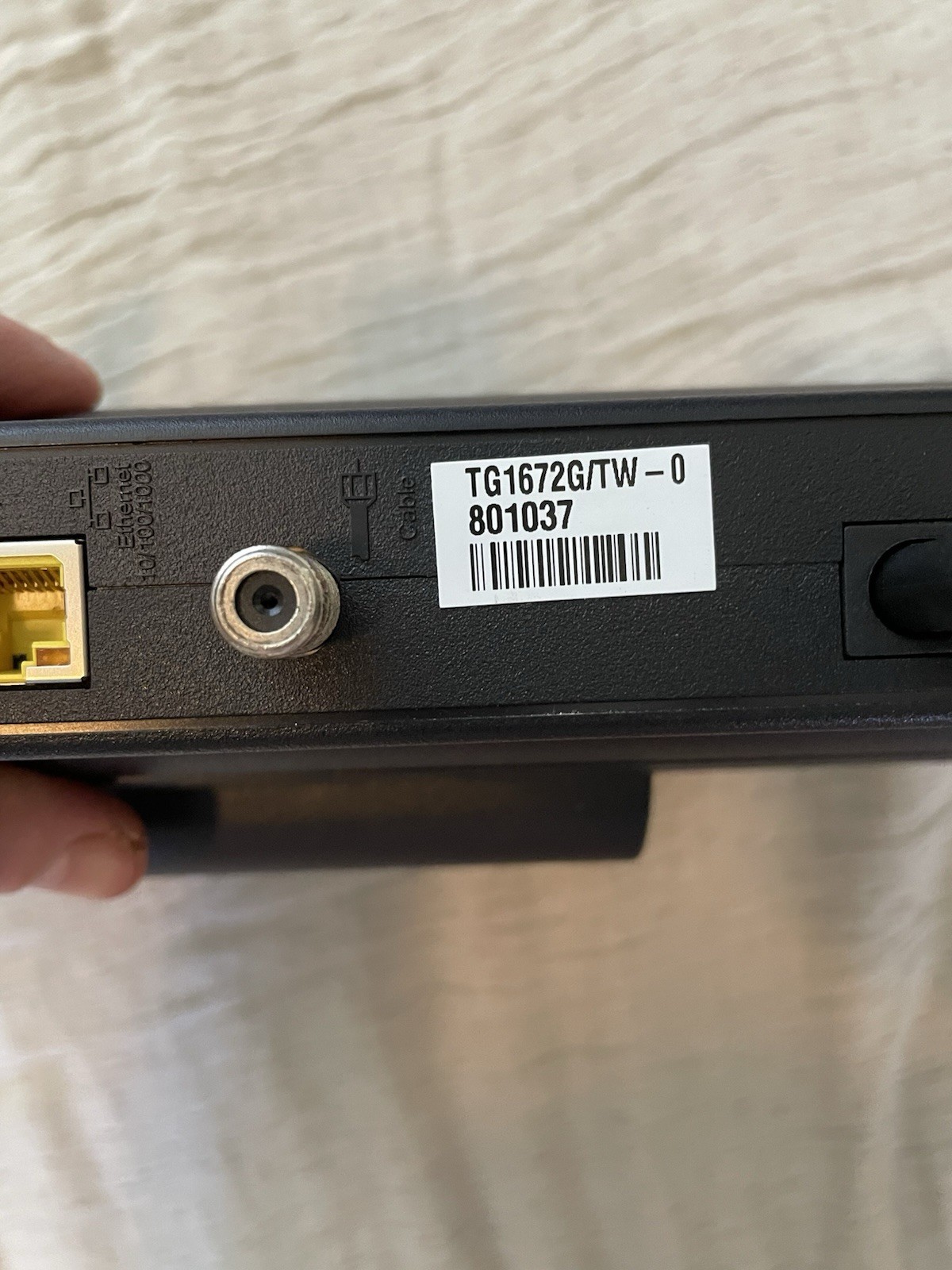 Arris TG1672G Touchstone Cable Modem Telephone Gateway WIFI 2.5GHz-5.0GHz Black