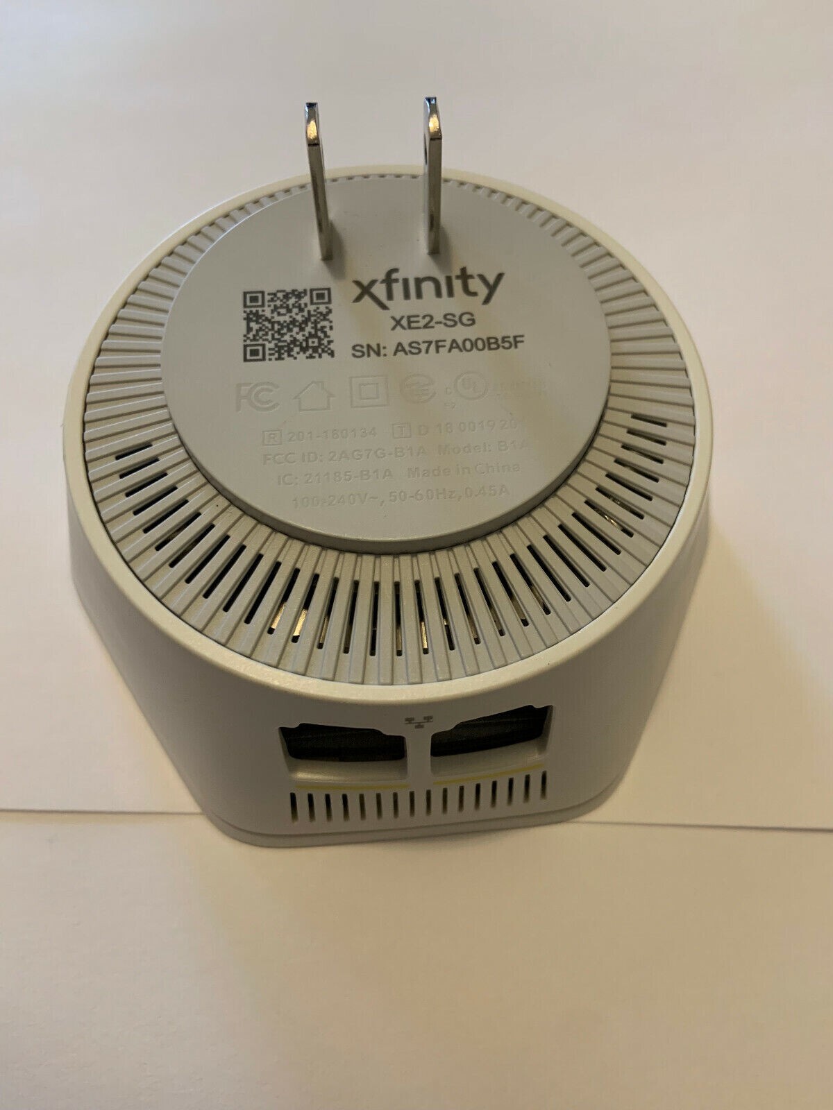 Xfinity Xfi Pod Wifi Extender 2nd Gen XE2-SG – 1 Pod Only – Refurbished