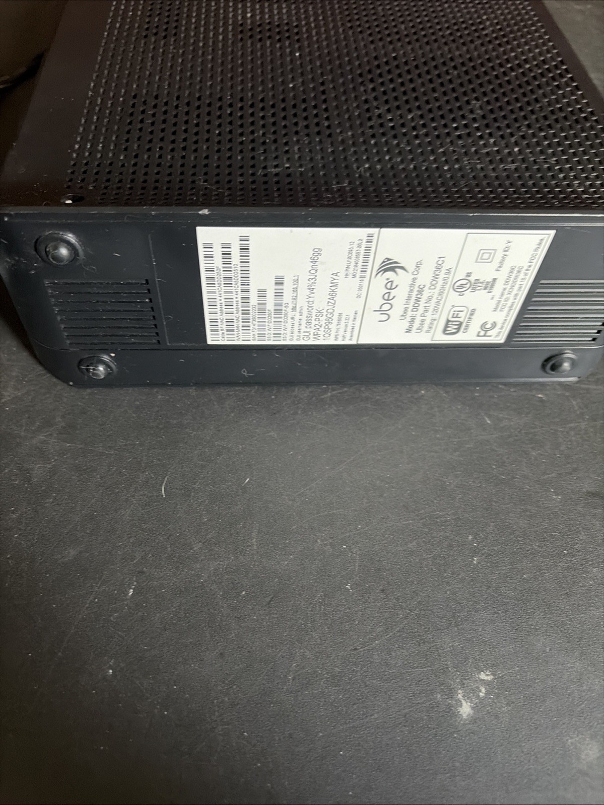 Ubee DDW36C Wireless Cable Modem Router Gateway