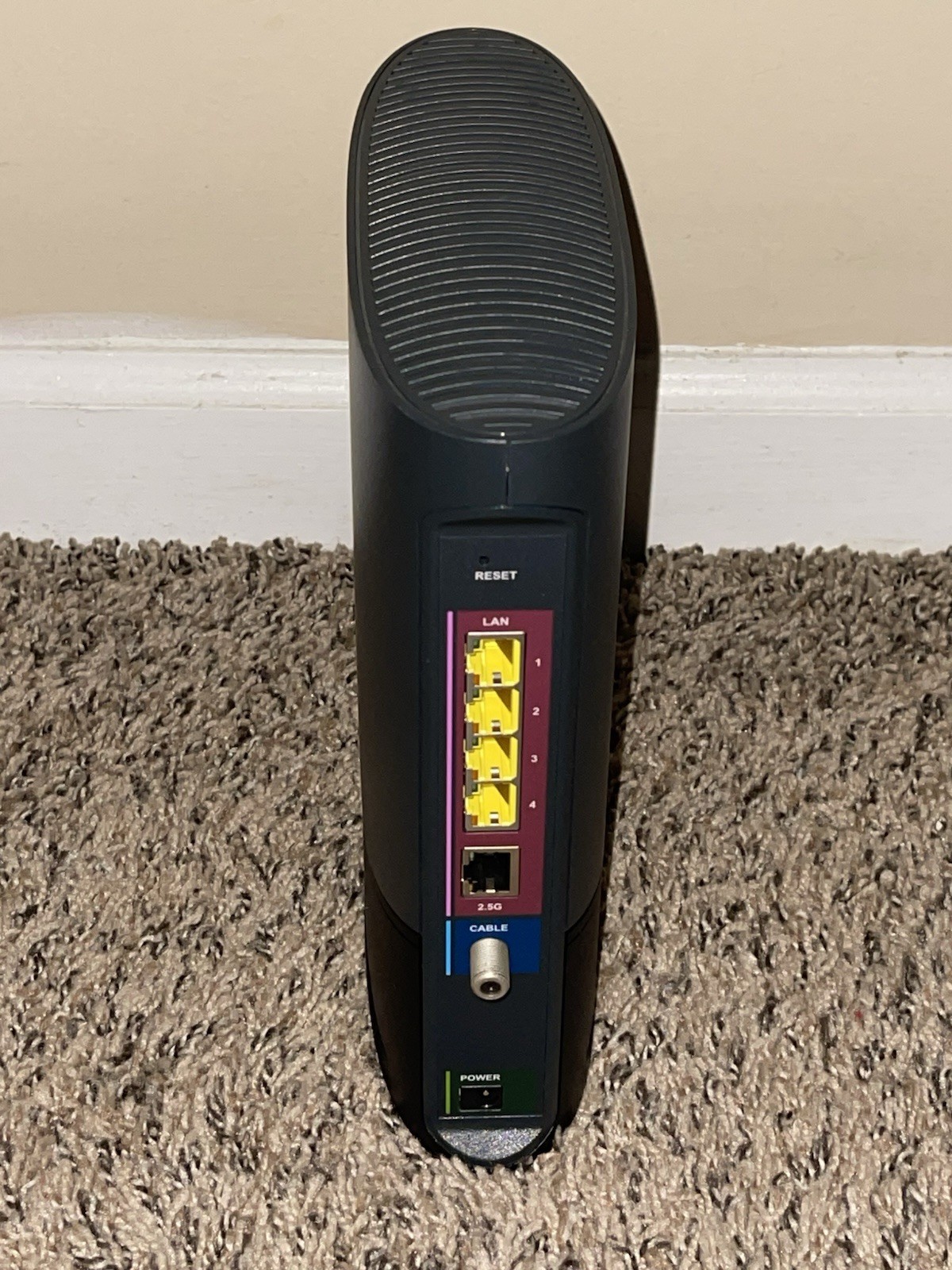 ARRIS SURFboard G36 DOCSIS 3.1 Wi-Fi 6 Cable Modem Router No Power Cord