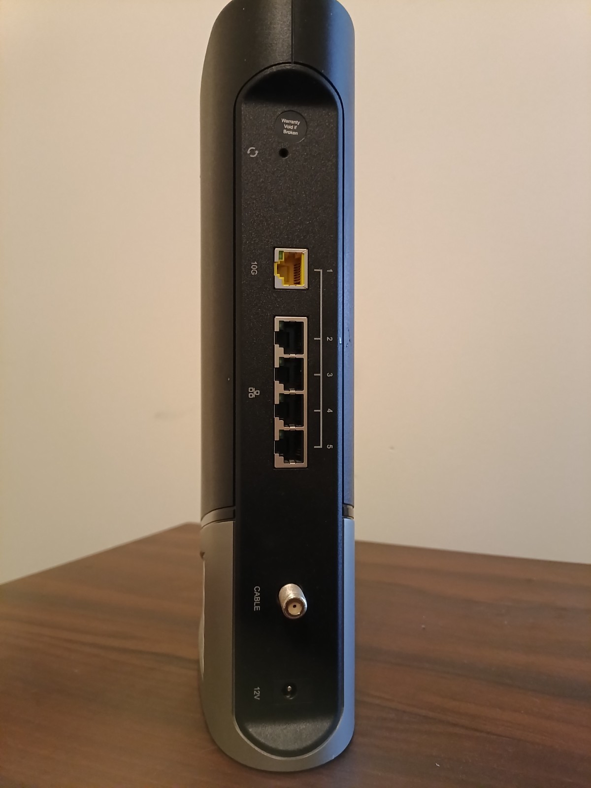 ARRIS SURFboard G54 DOCSIS 3.1 Wi-Fi 7 Cable Modem/Router BE18000 Excellent